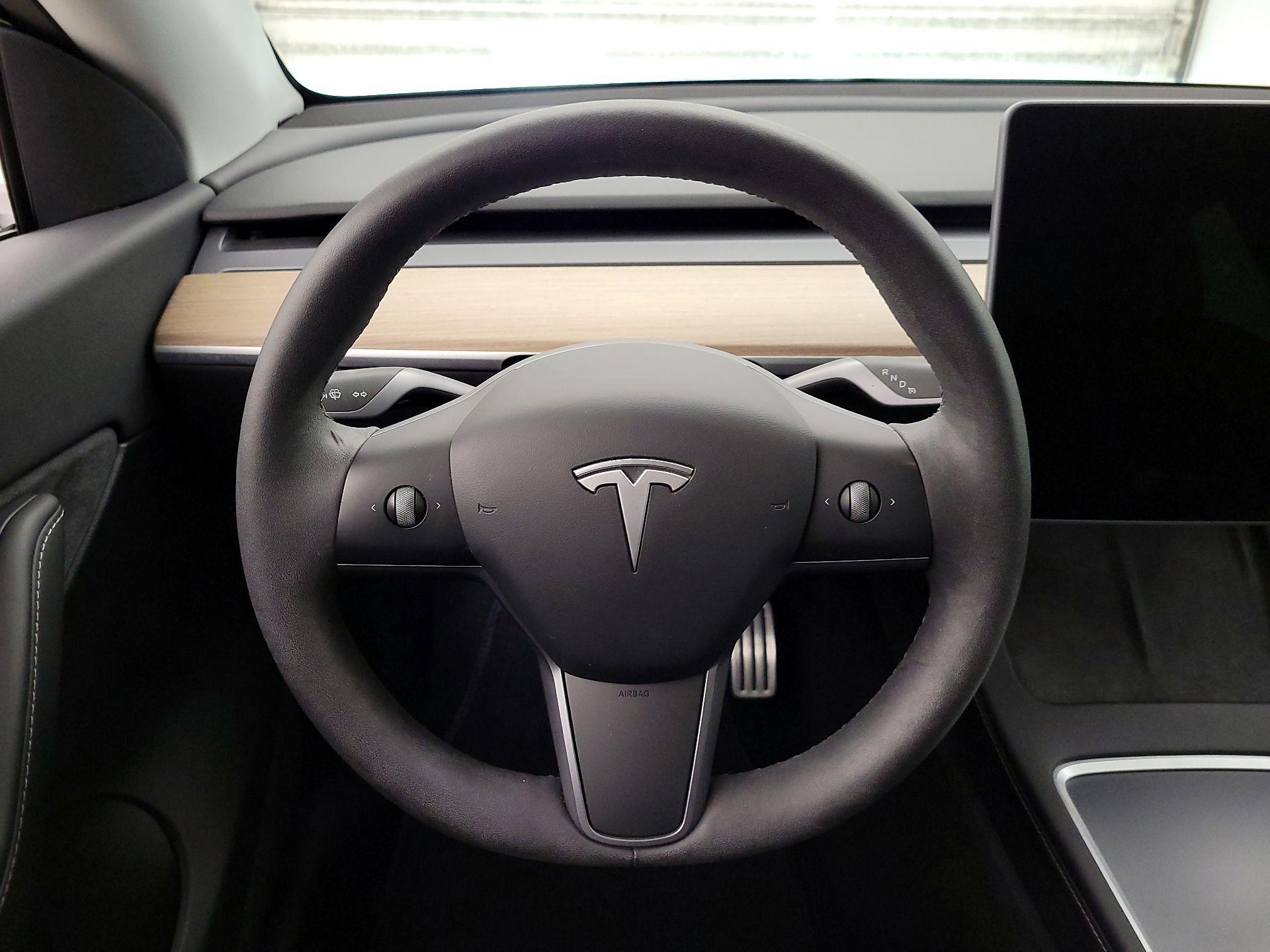 Thumbnail: 2022 Tesla Model Y - 10