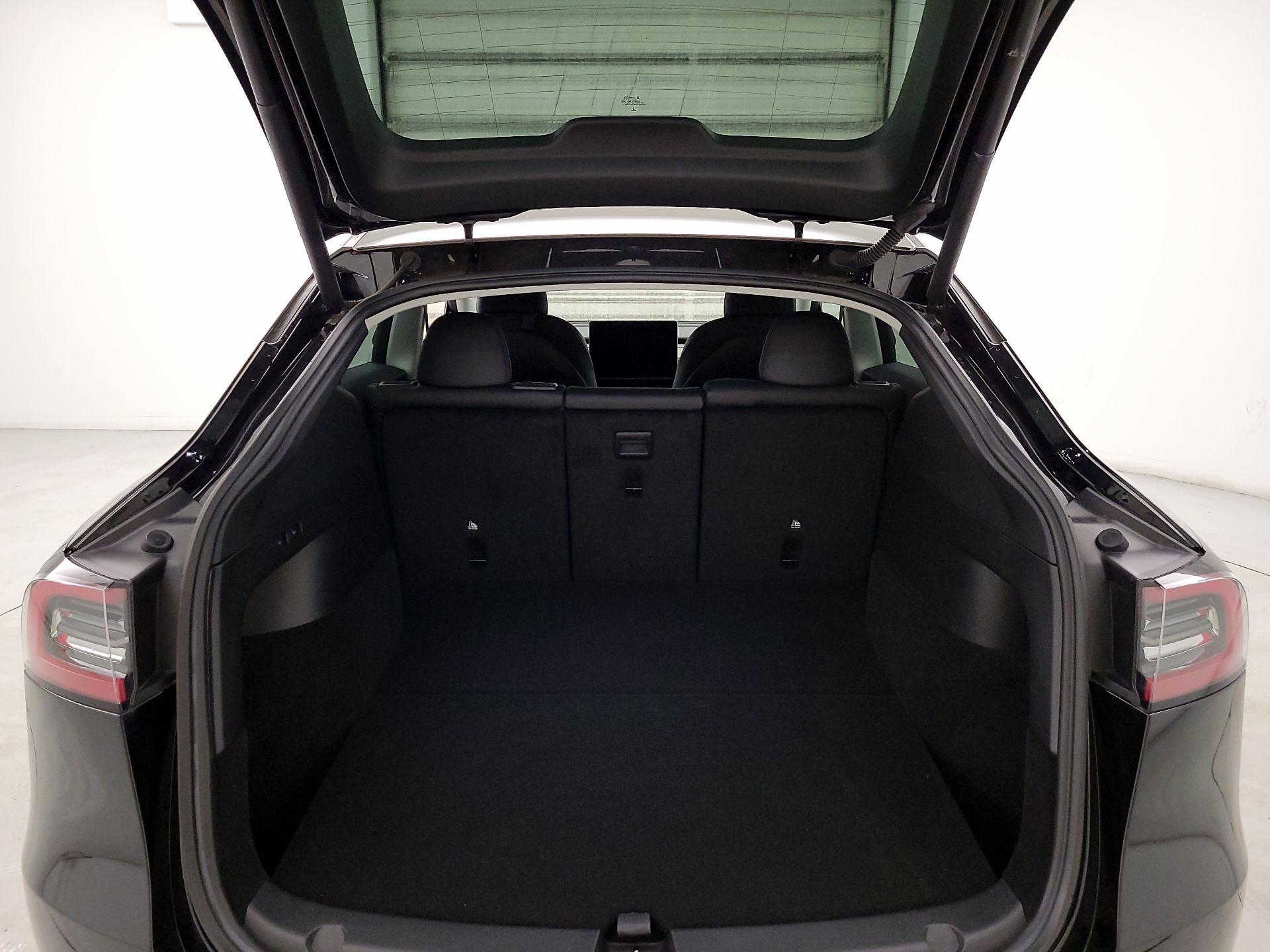 Thumbnail: 2022 Tesla Model Y - 20