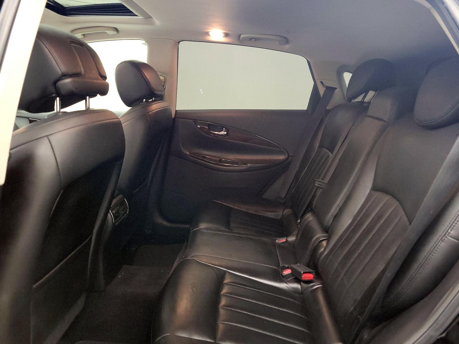 Thumbnail: 2016 INFINITI QX50 - 20