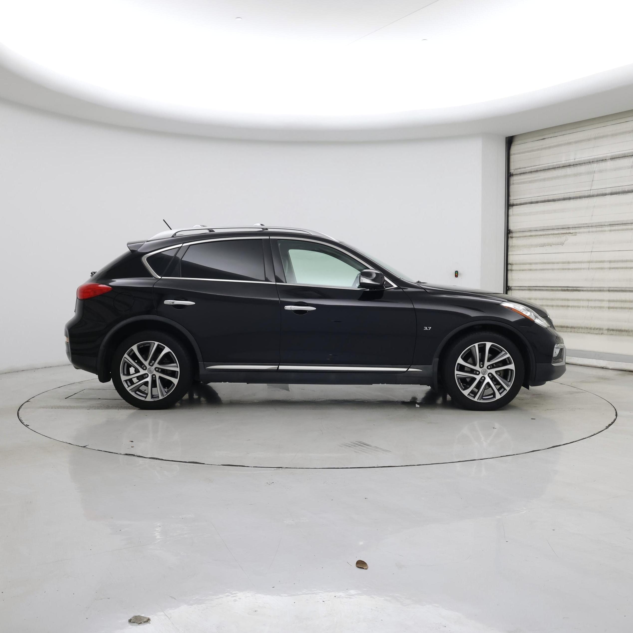 Thumbnail: 2016 INFINITI QX50 - 7