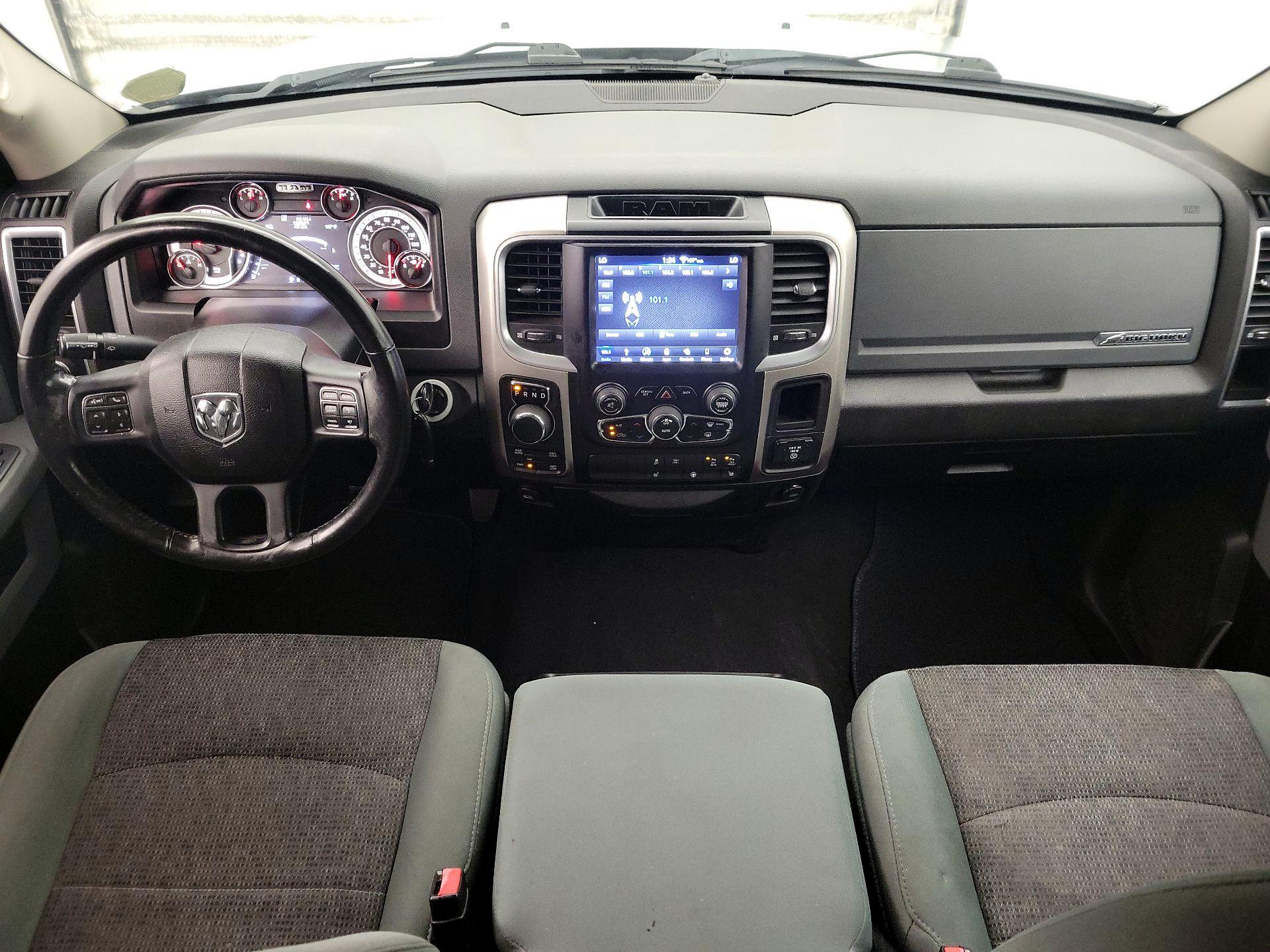 Thumbnail: 2019 RAM 1500 Classic - 9