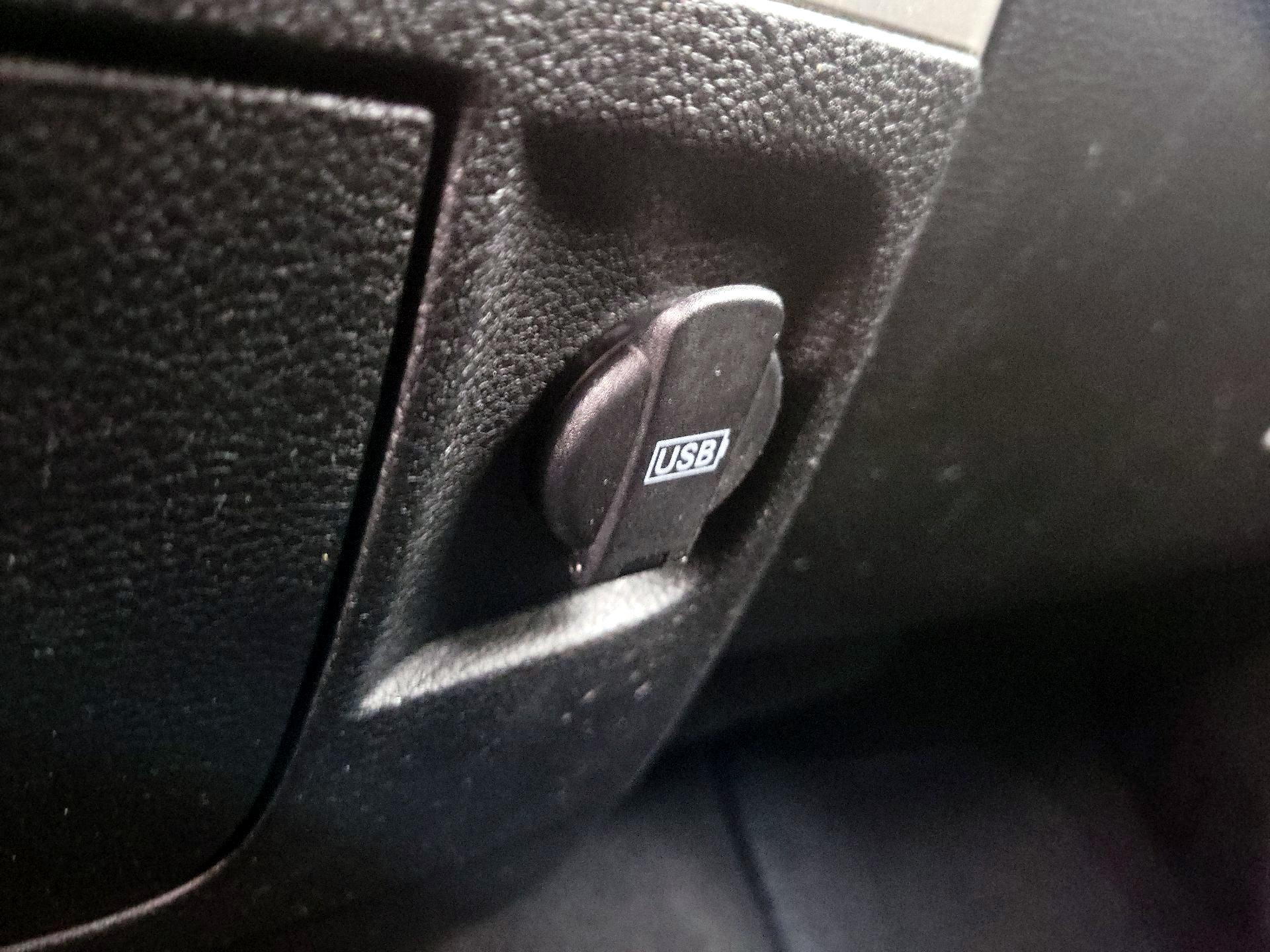 Thumbnail: 2019 RAM 1500 Classic - 18