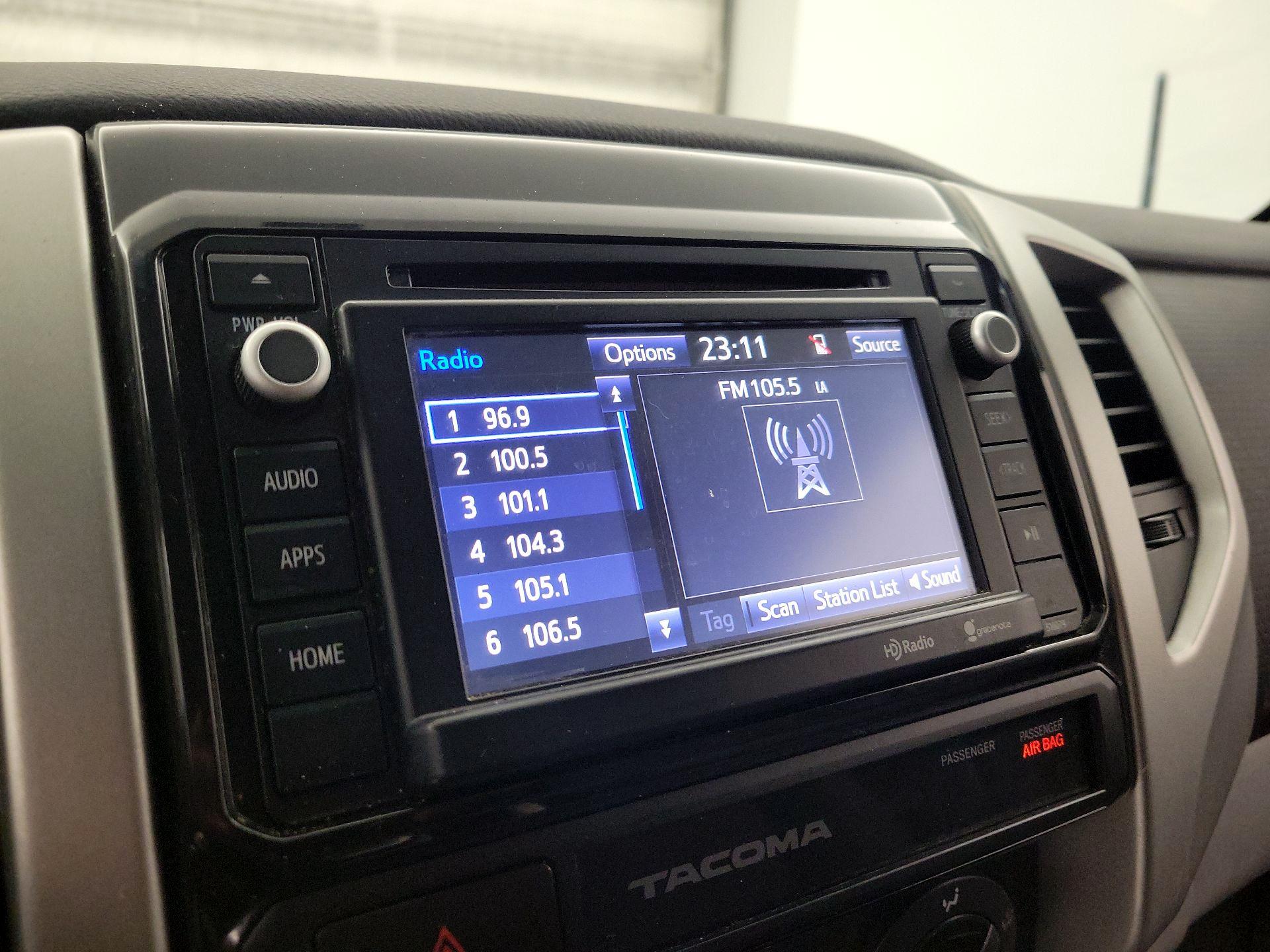 Thumbnail: 2015 Toyota Tacoma - 12