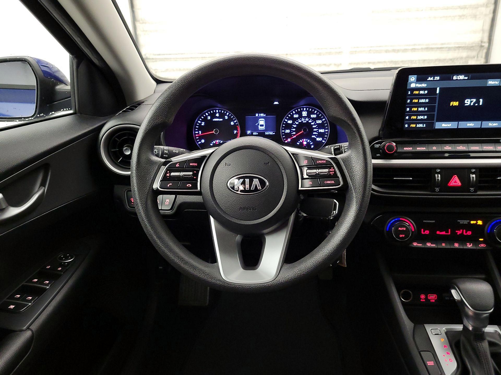 Thumbnail: 2019 Kia Forte - 10