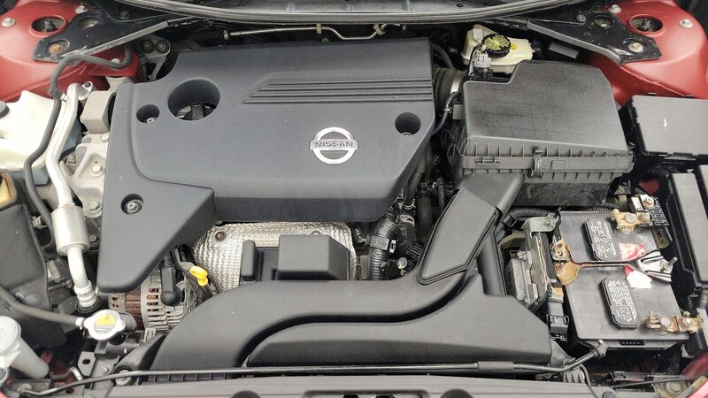 2014 Nissan Altima S 21