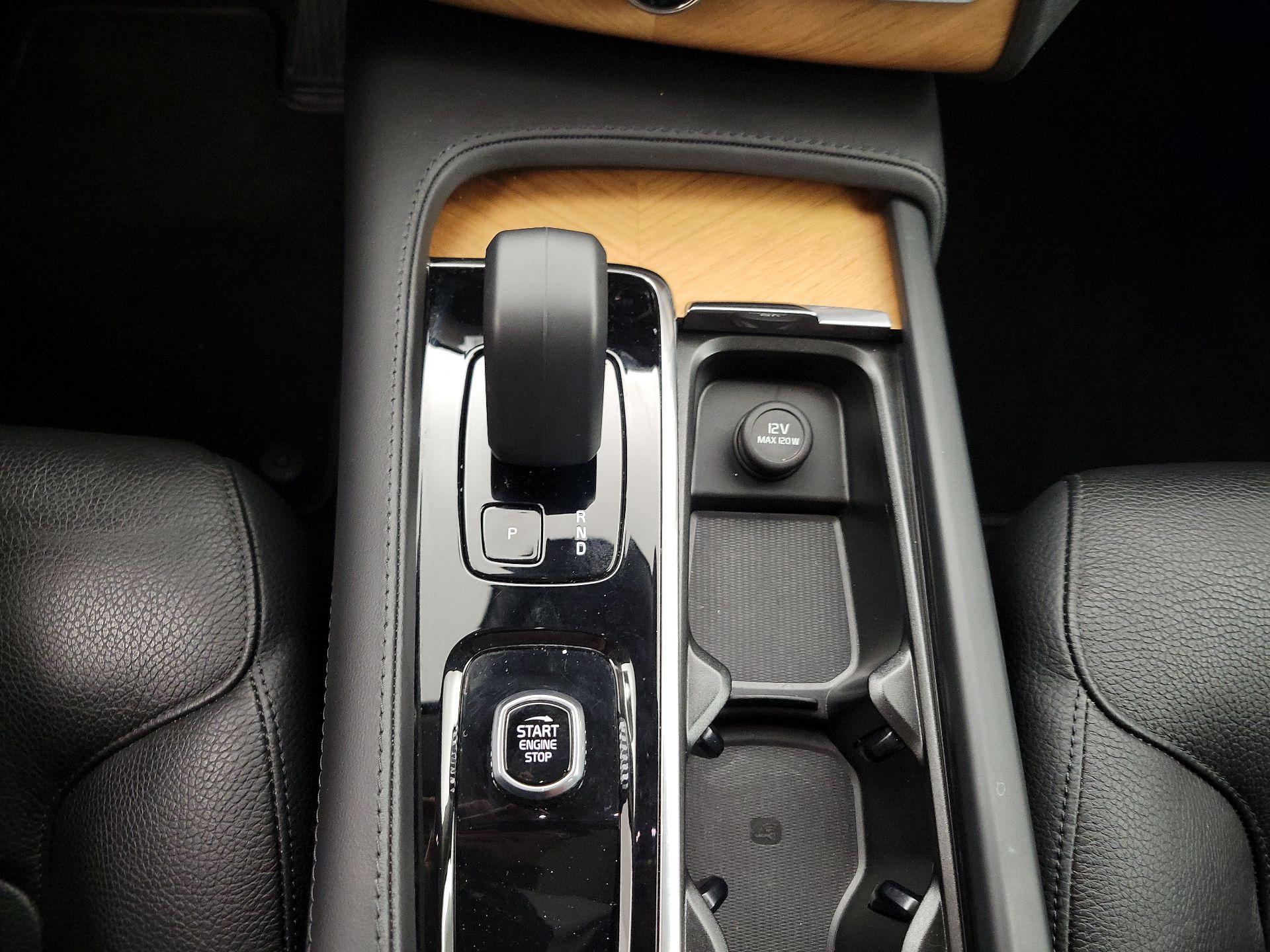 Thumbnail: 2023 Volvo XC90 - 18