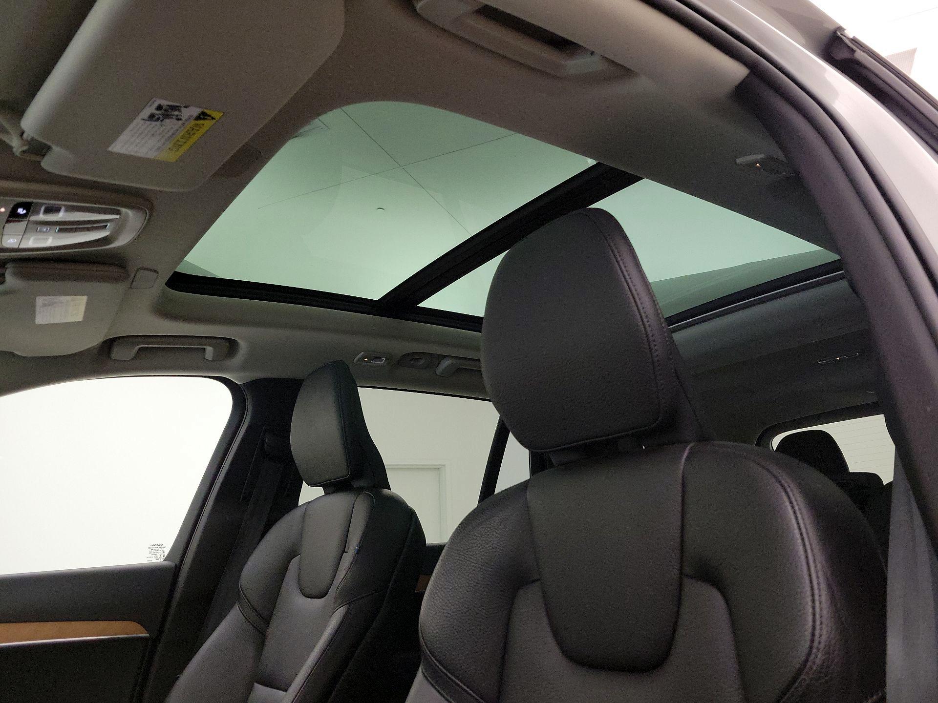 Thumbnail: 2023 Volvo XC90 - 20