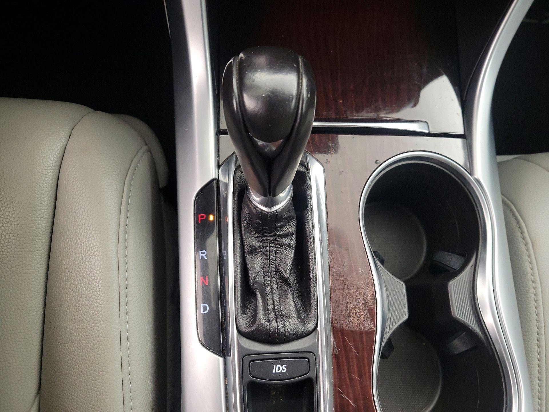 Thumbnail: 2015 Acura TLX - 17