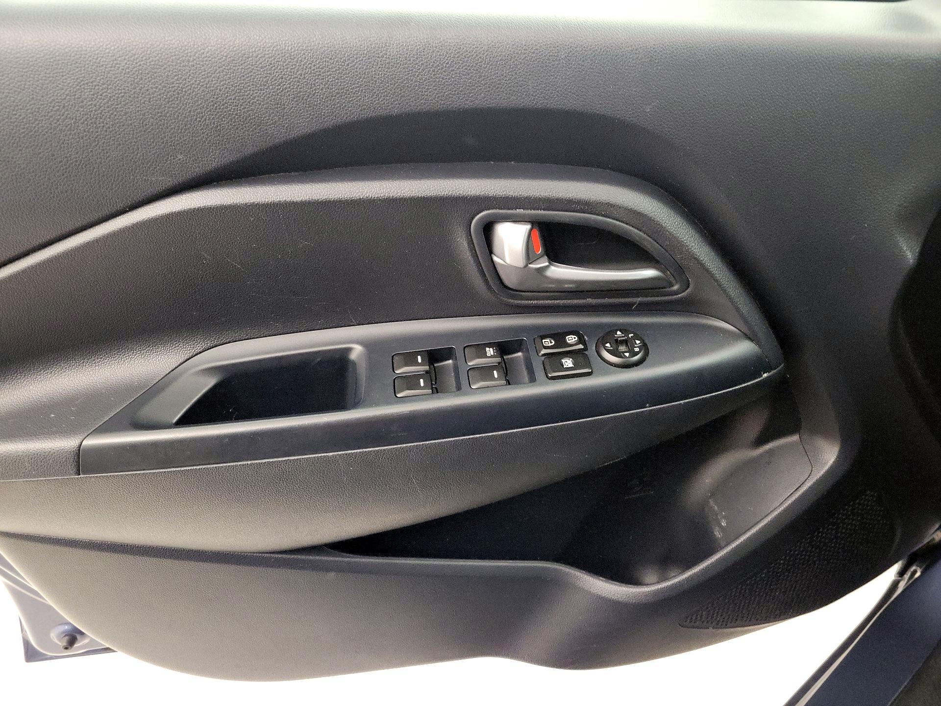 Thumbnail: 2016 Kia Rio - 12