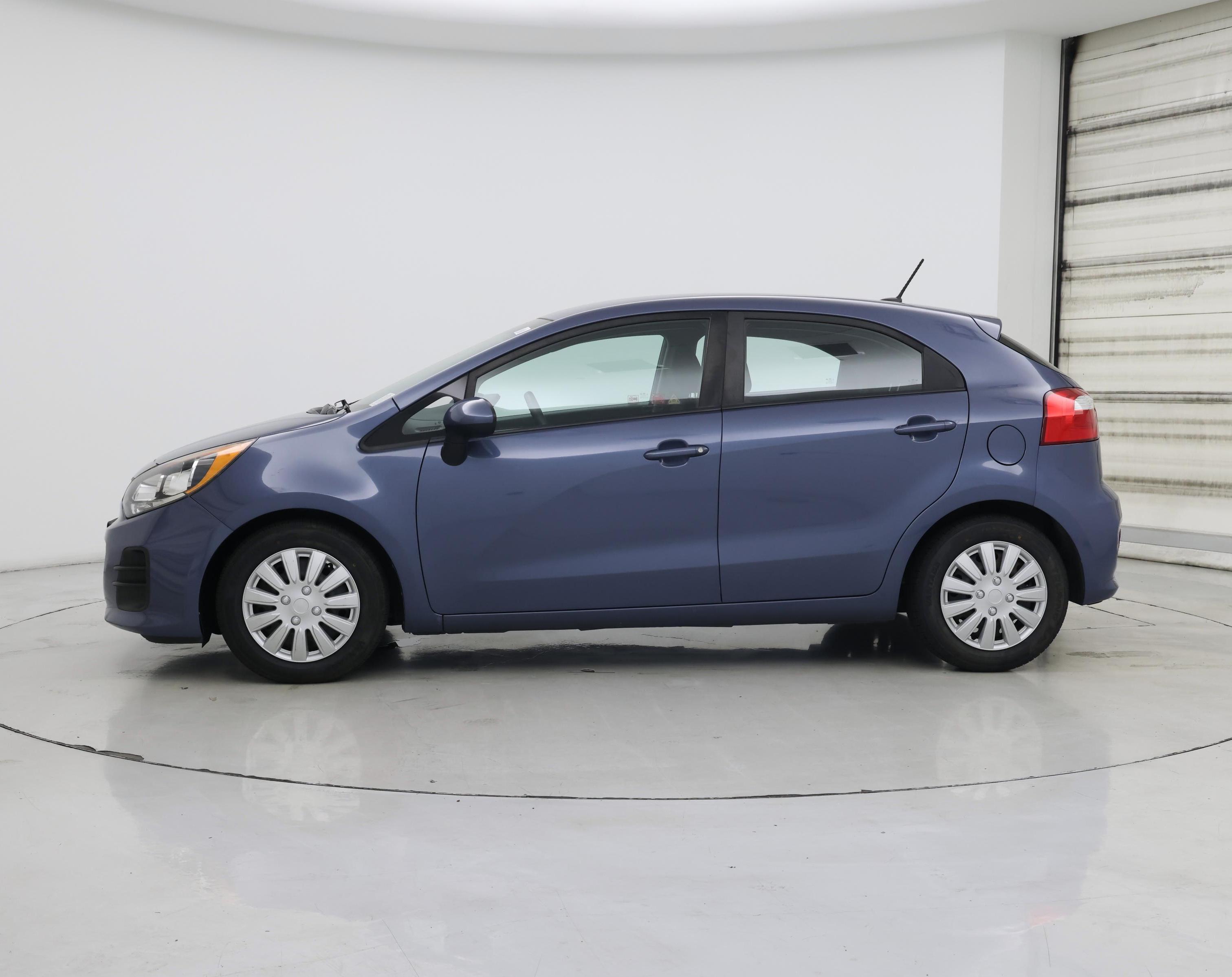 Thumbnail: 2016 Kia Rio - 3