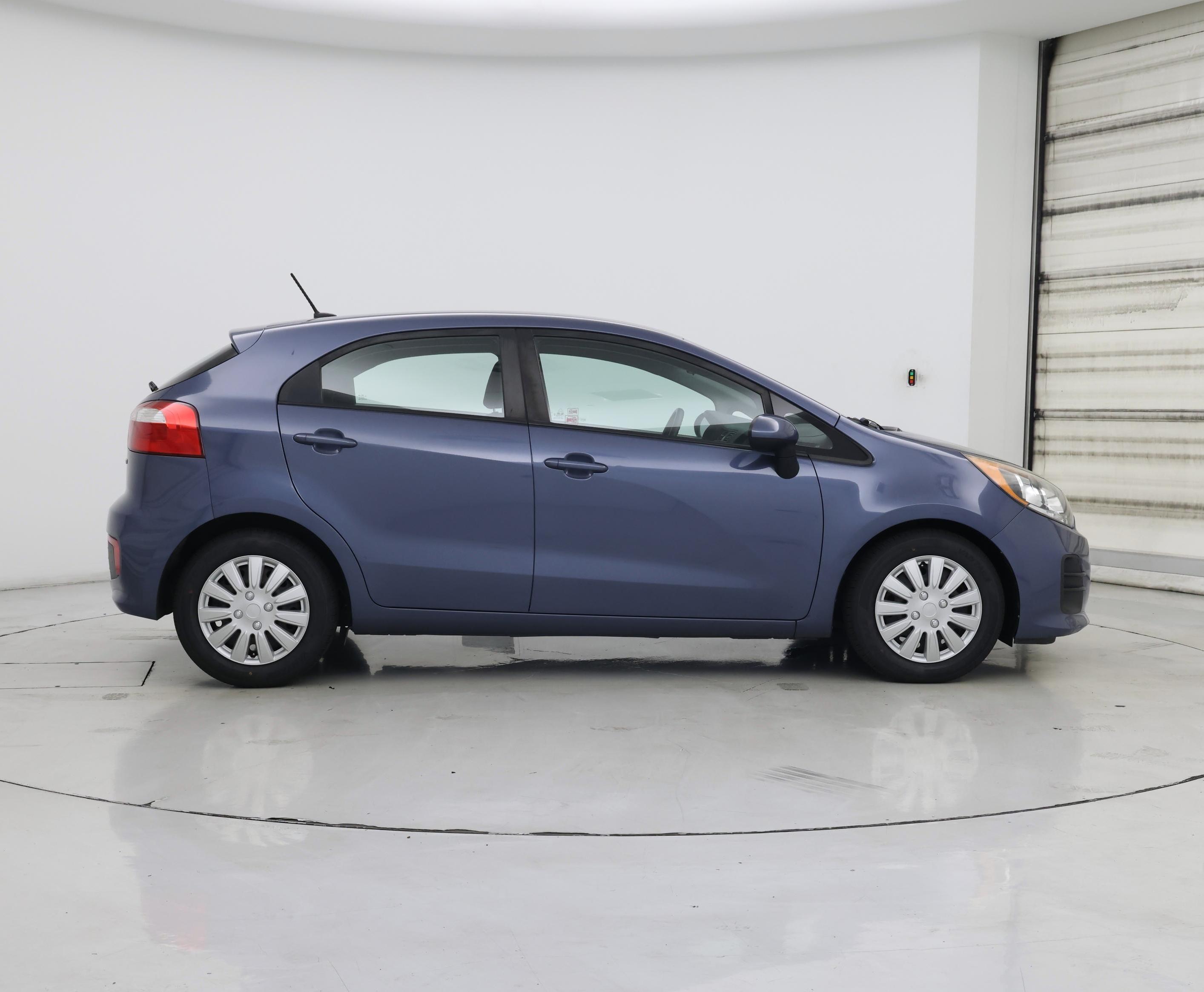 Thumbnail: 2016 Kia Rio - 7