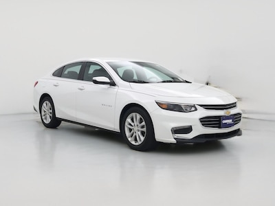 White 2018 Chevrolet Malibu LT