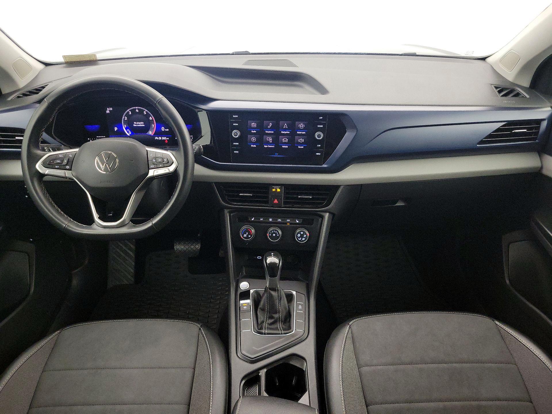 Thumbnail: 2022 Volkswagen Taos - 9