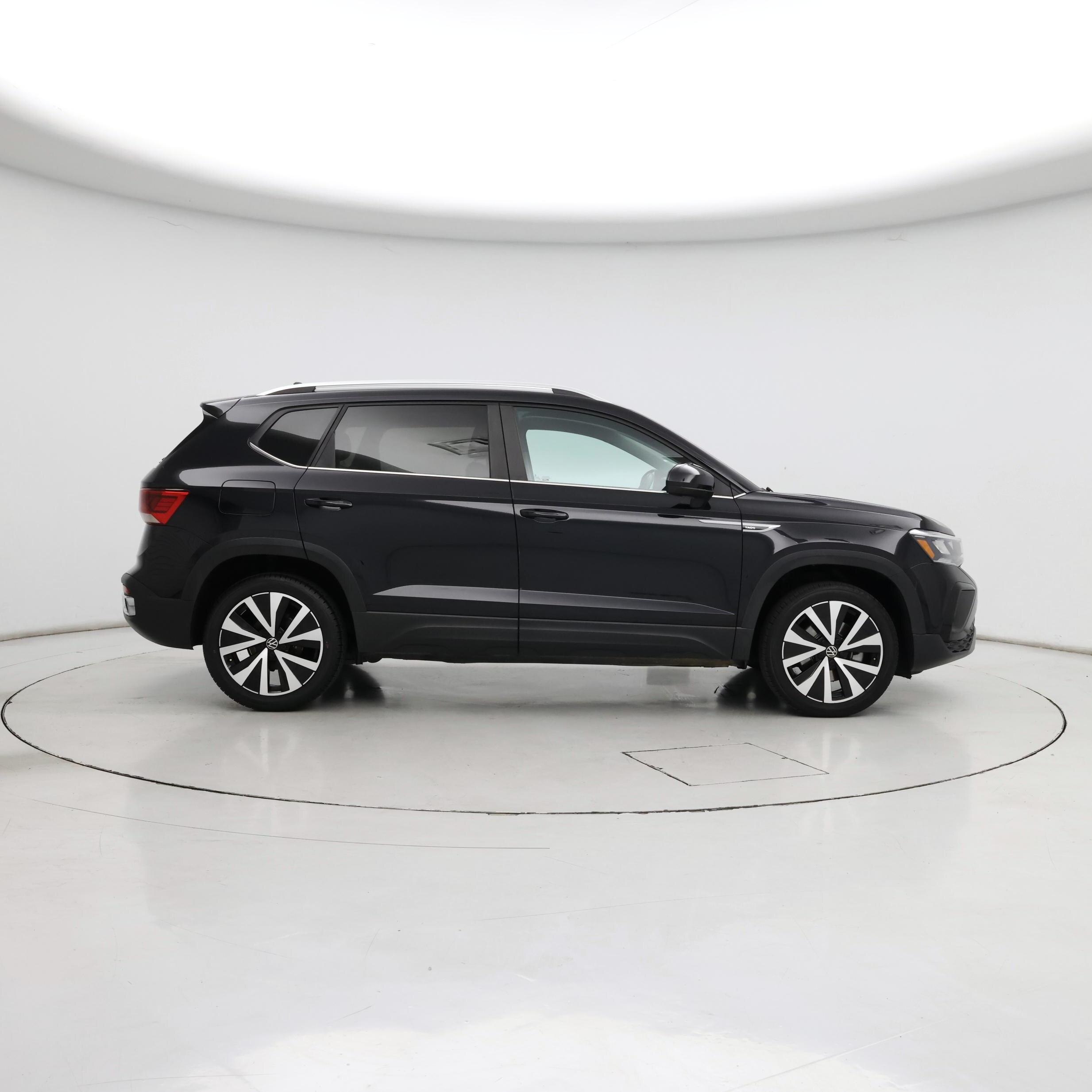 Thumbnail: 2022 Volkswagen Taos - 7