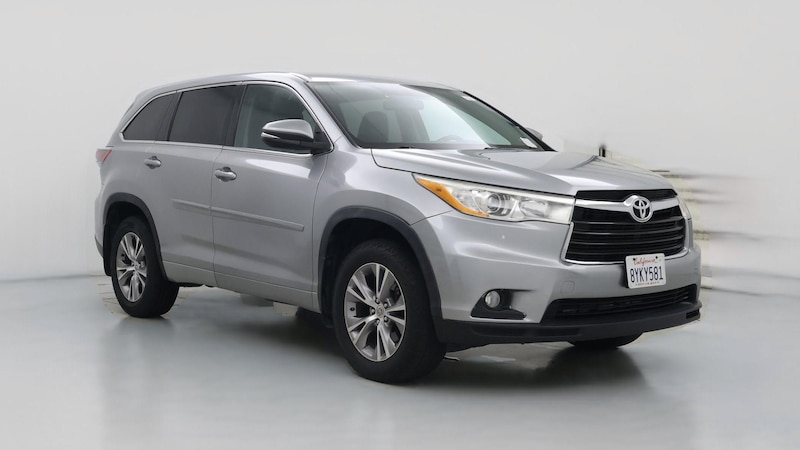 2014 Toyota Highlander LE Hero Image