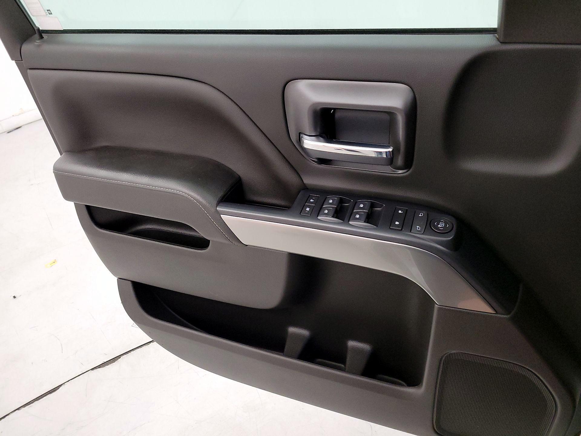 Thumbnail: 2019 Chevrolet Silverado 1500 - 12
