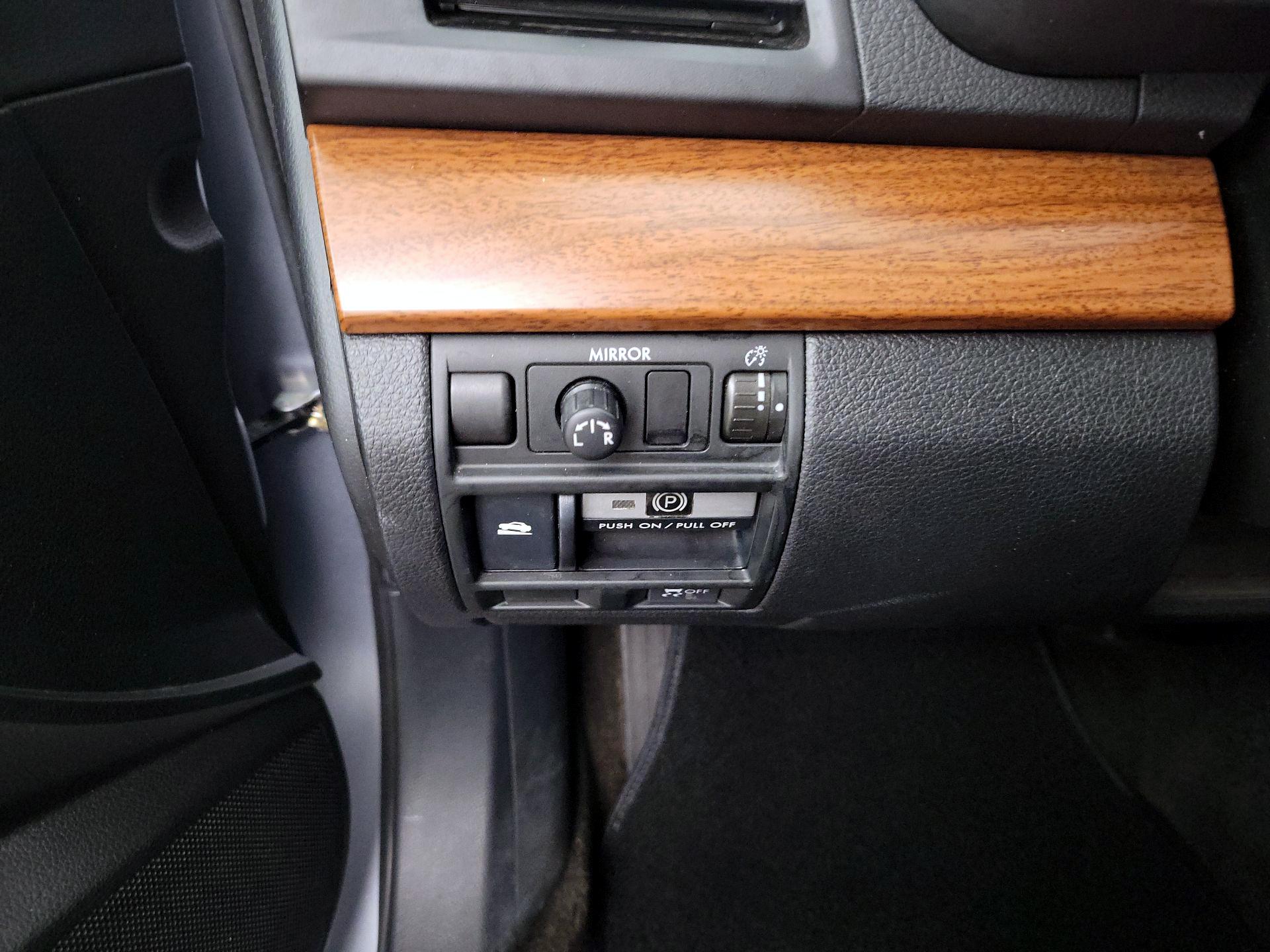 Thumbnail: 2014 Subaru Outback - 13