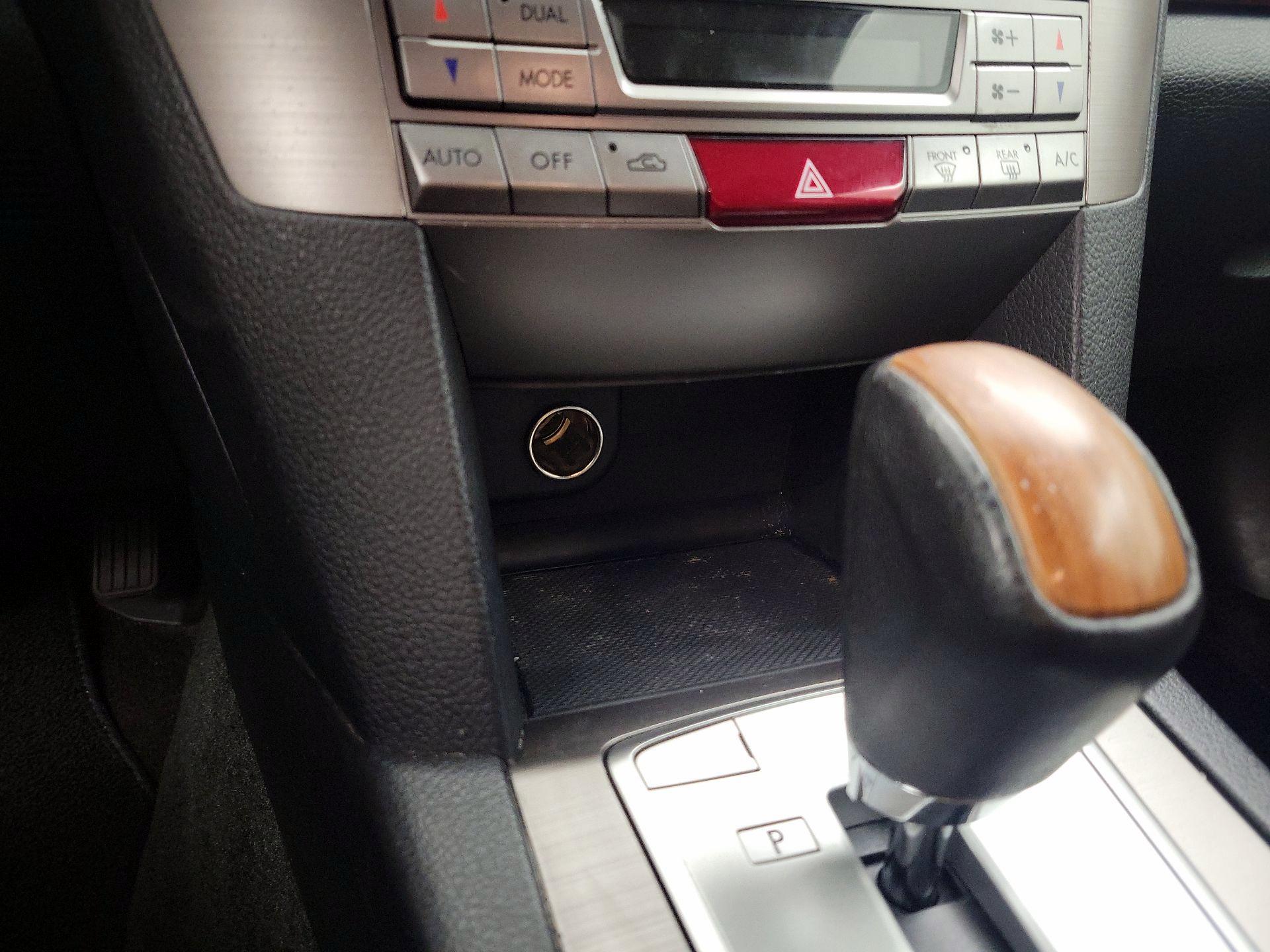 Thumbnail: 2014 Subaru Outback - 18