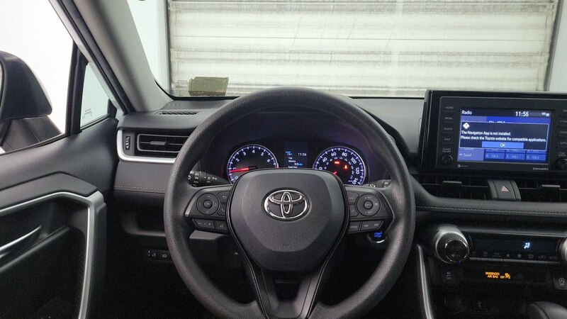2021 Toyota RAV4 XLE 10
