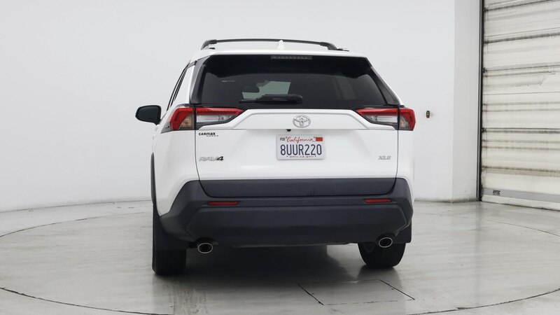 2021 Toyota RAV4 XLE 6