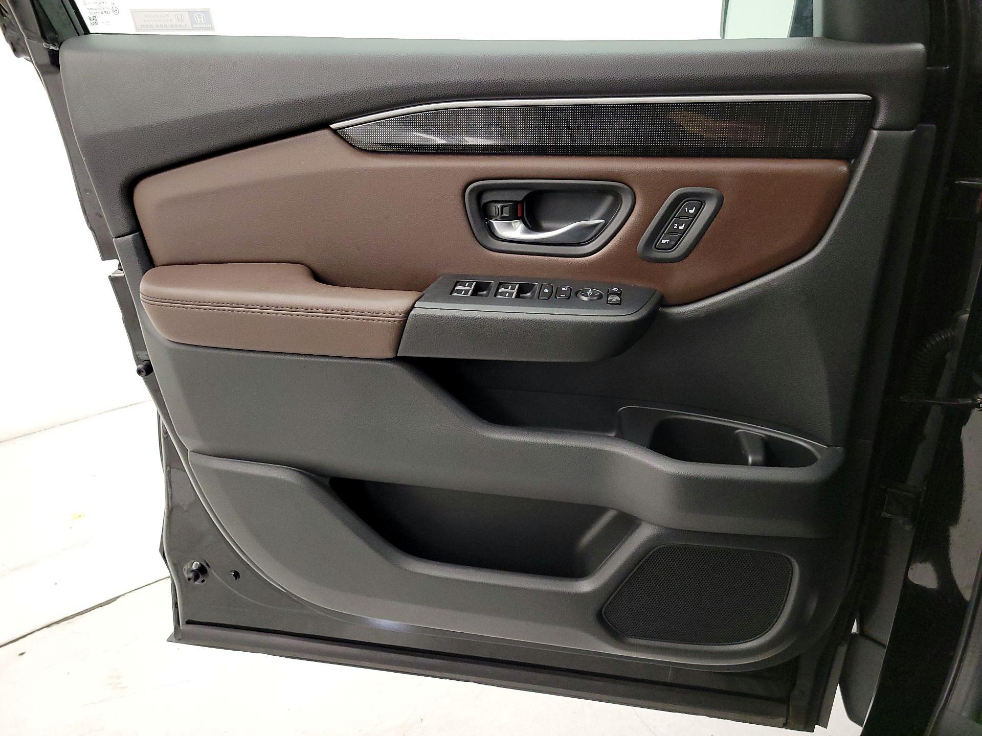 Thumbnail: 2024 Honda Pilot - 12