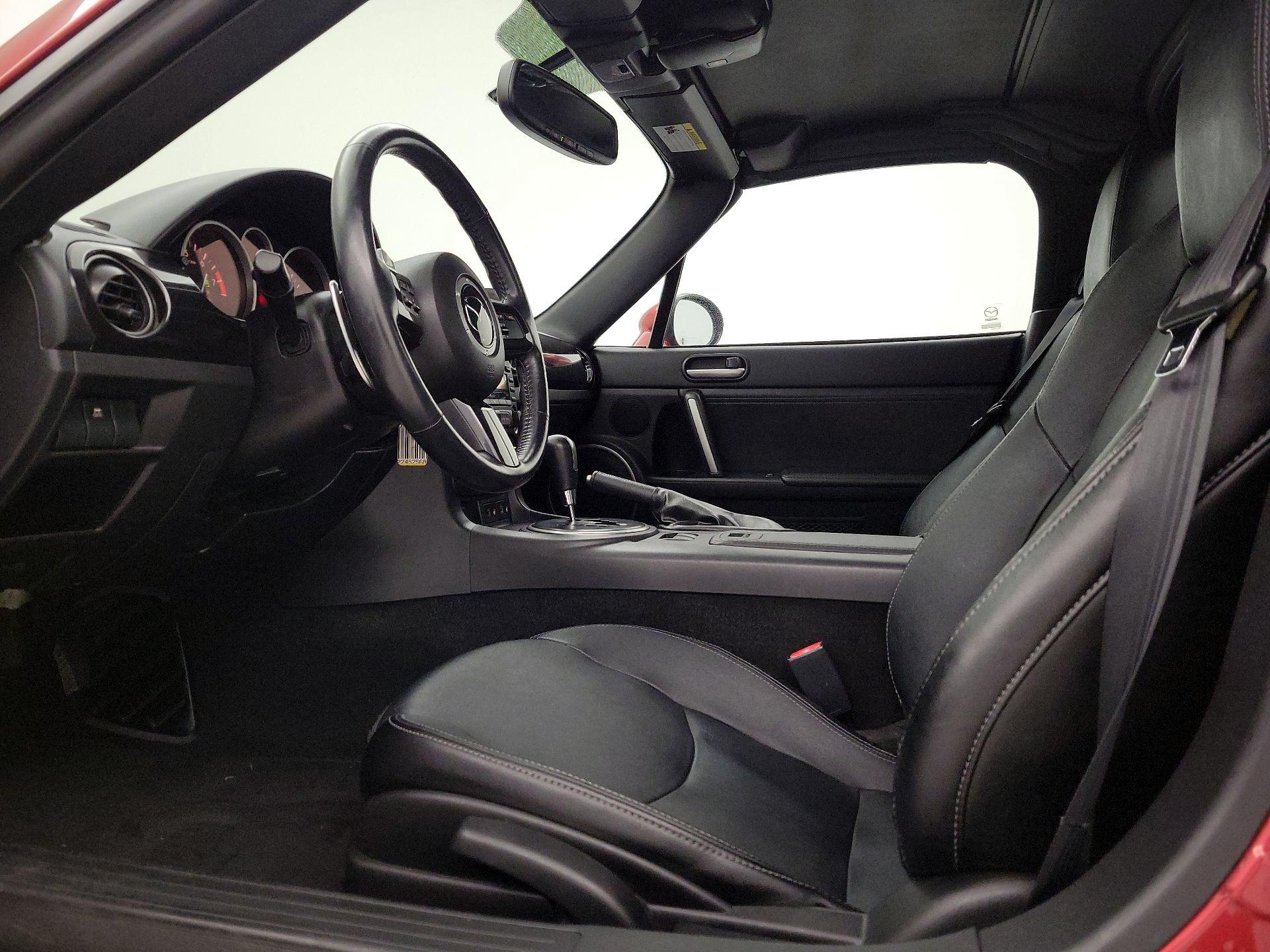 Thumbnail: 2015 Mazda MX-5 Miata - 11