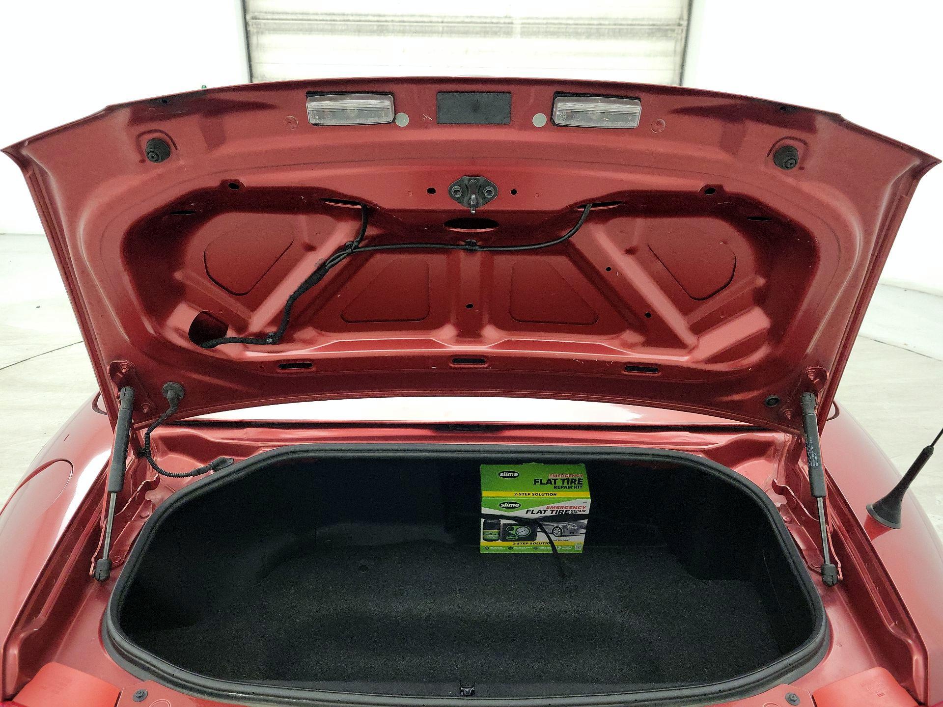 Thumbnail: 2015 Mazda MX-5 Miata - 18