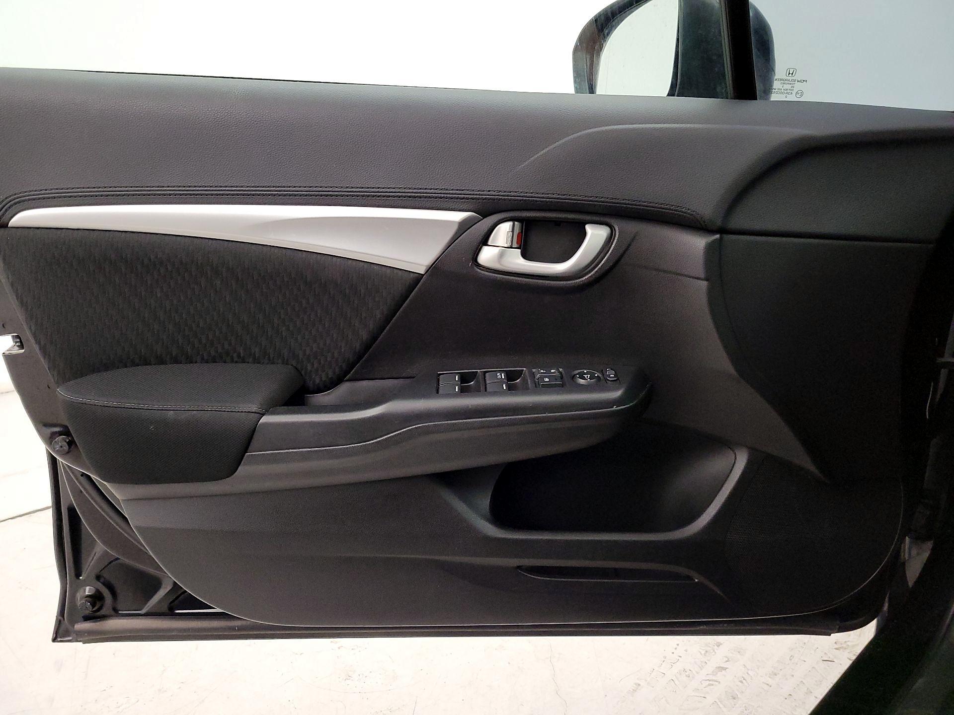 Thumbnail: 2015 Honda Civic - 12