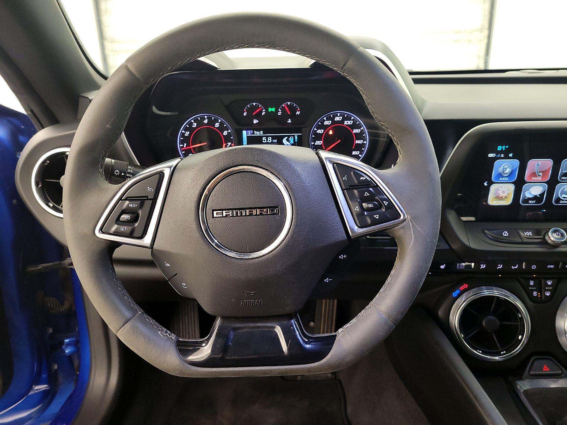 Thumbnail: 2018 Chevrolet Camaro - 10