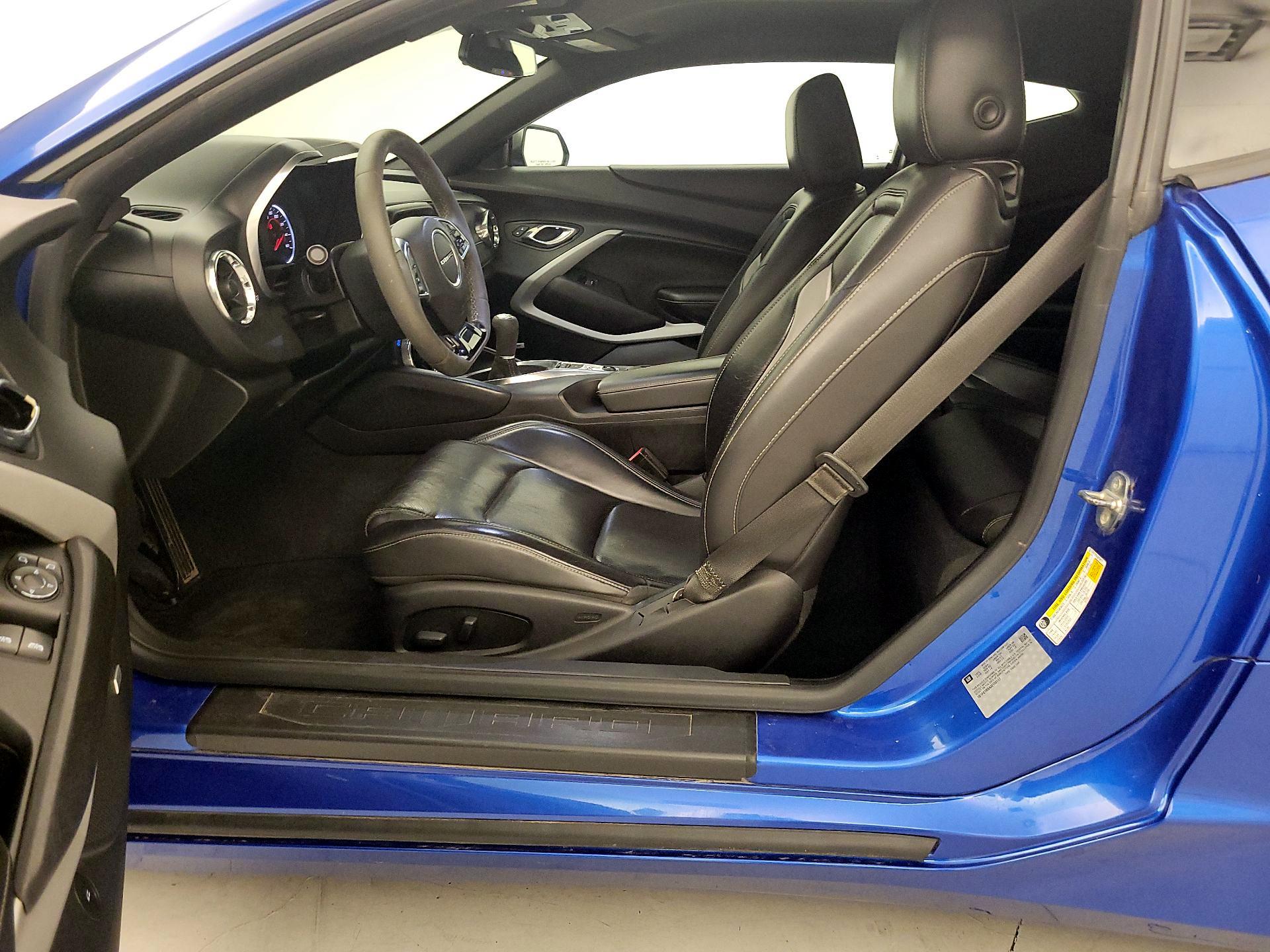 Thumbnail: 2018 Chevrolet Camaro - 11