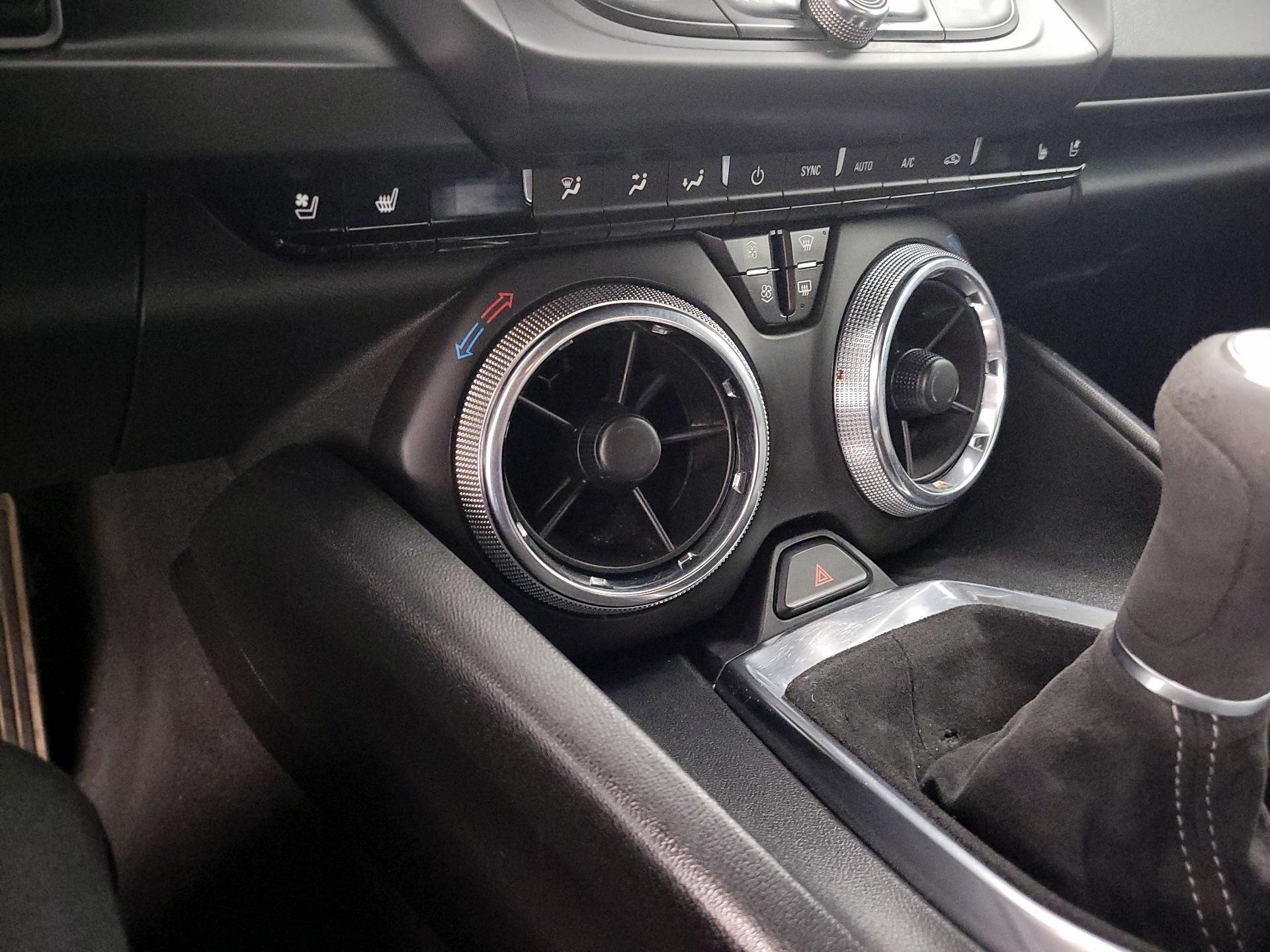 Thumbnail: 2018 Chevrolet Camaro - 15