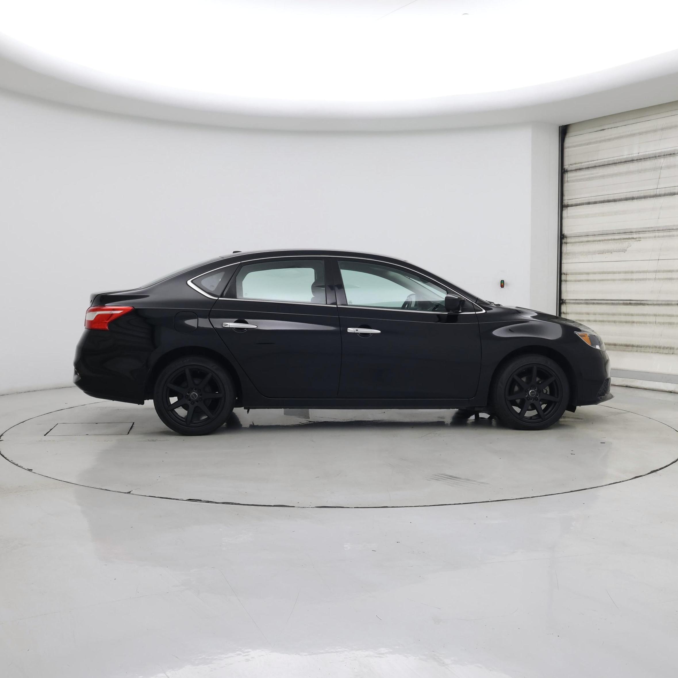 Thumbnail: 2019 Nissan Sentra - 7