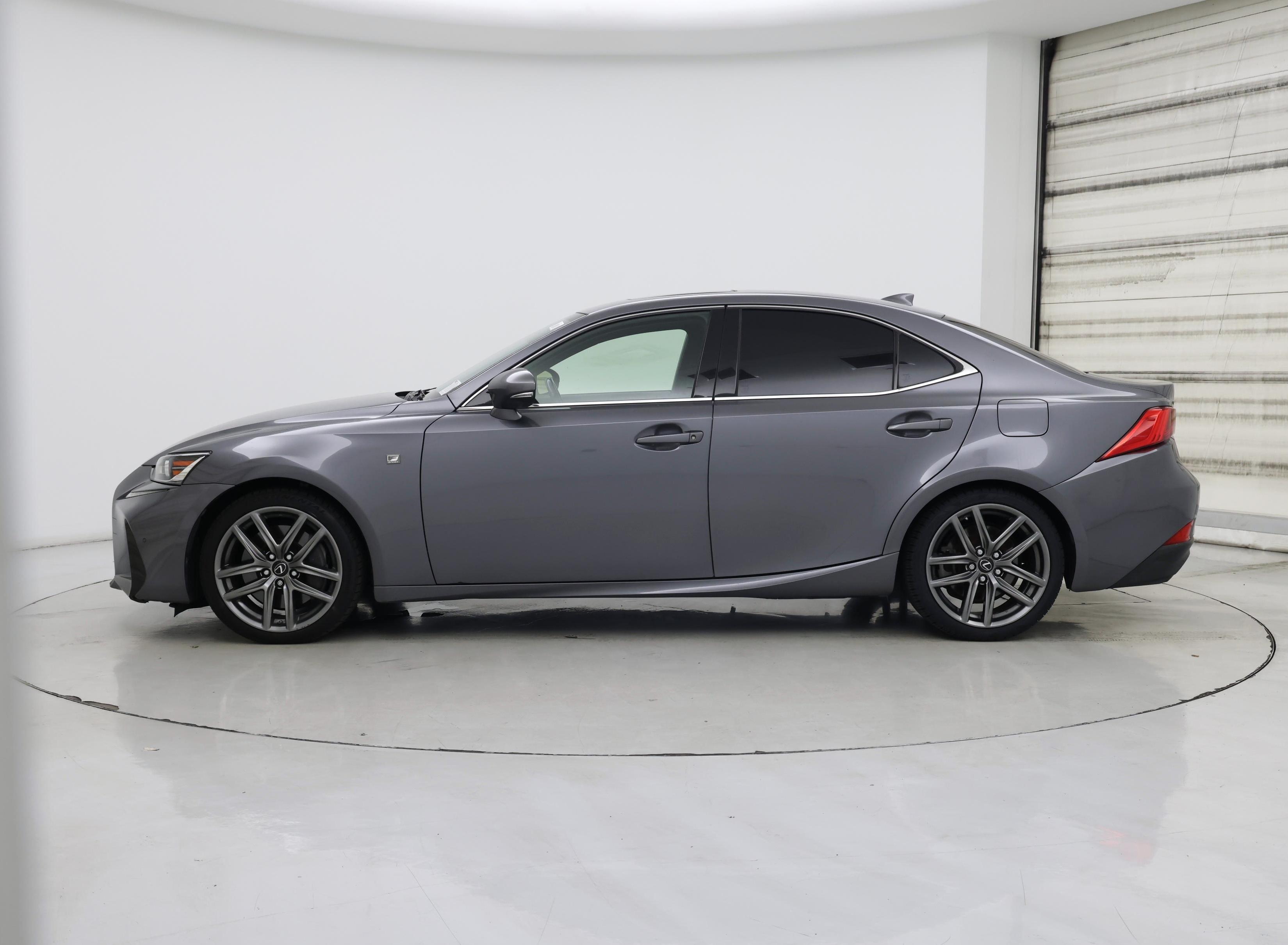 Thumbnail: 2018 Lexus IS - 3
