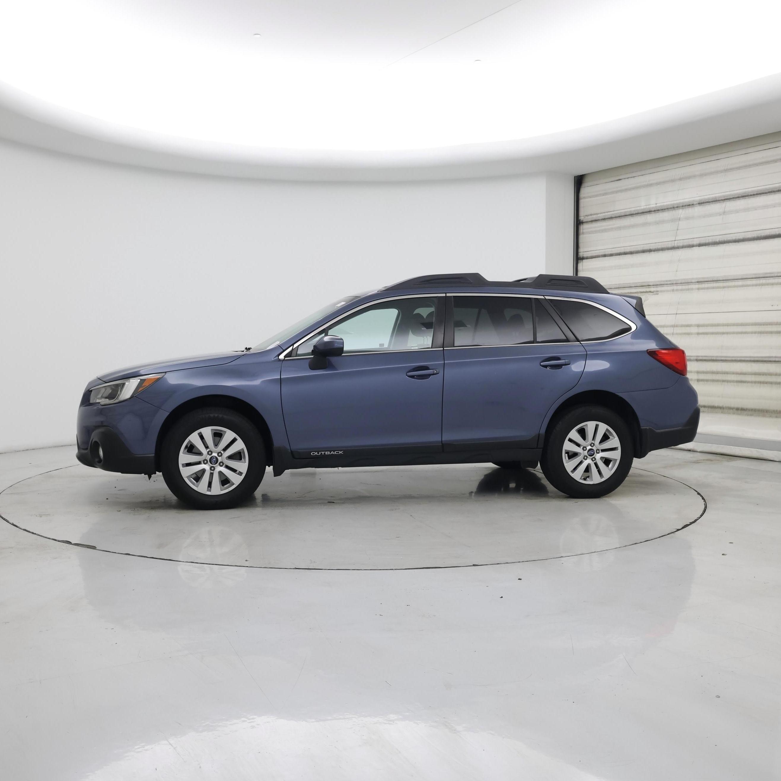 Thumbnail: 2018 Subaru Outback - 3