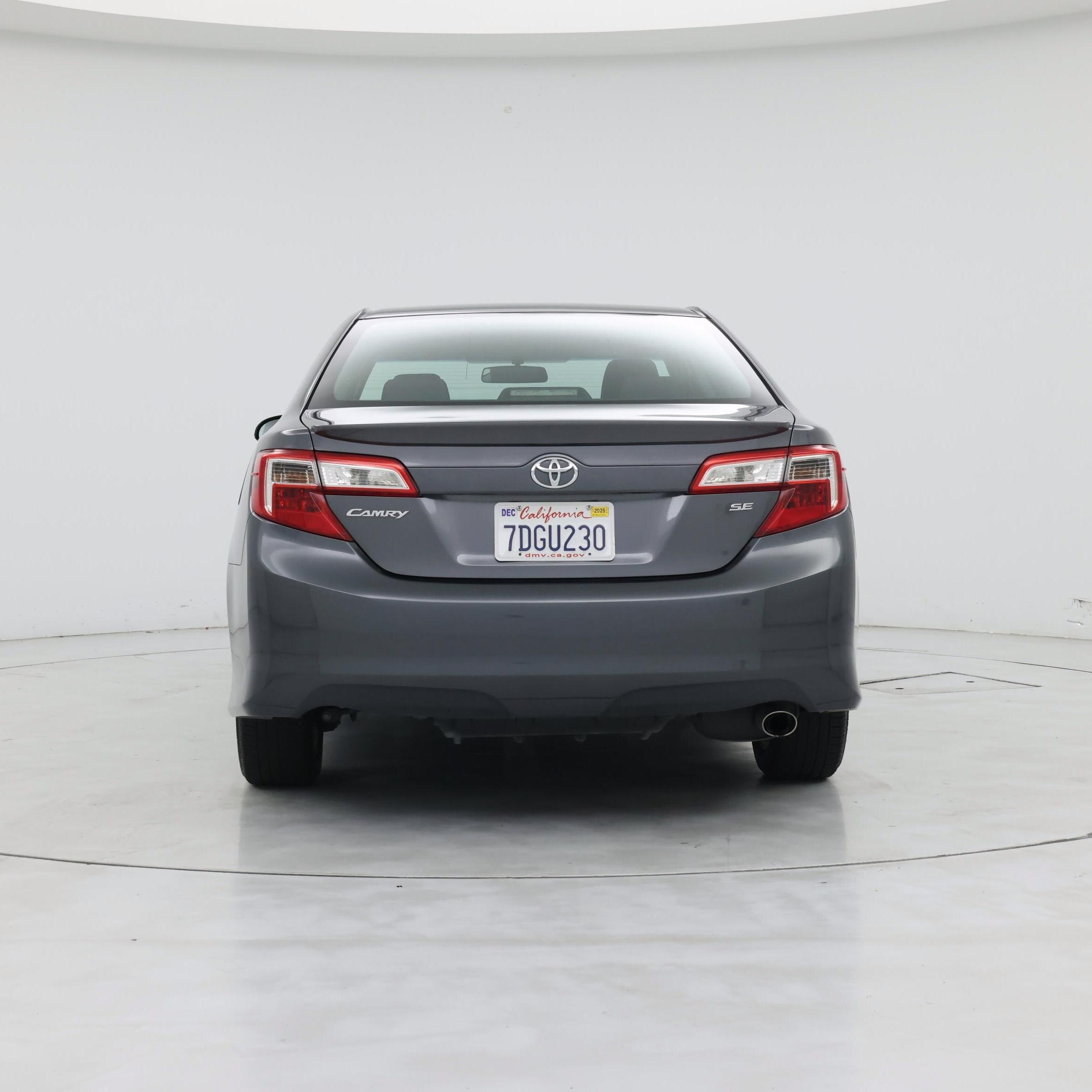 Thumbnail: 2014 Toyota Camry - 6
