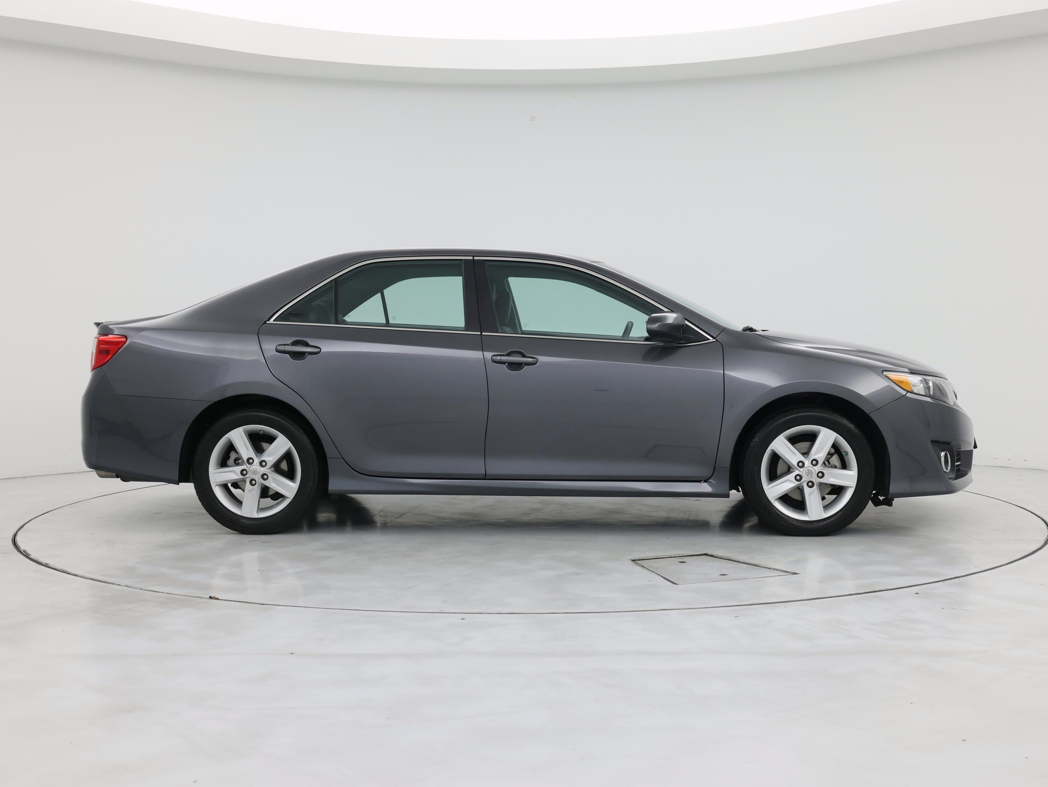 Thumbnail: 2014 Toyota Camry - 7