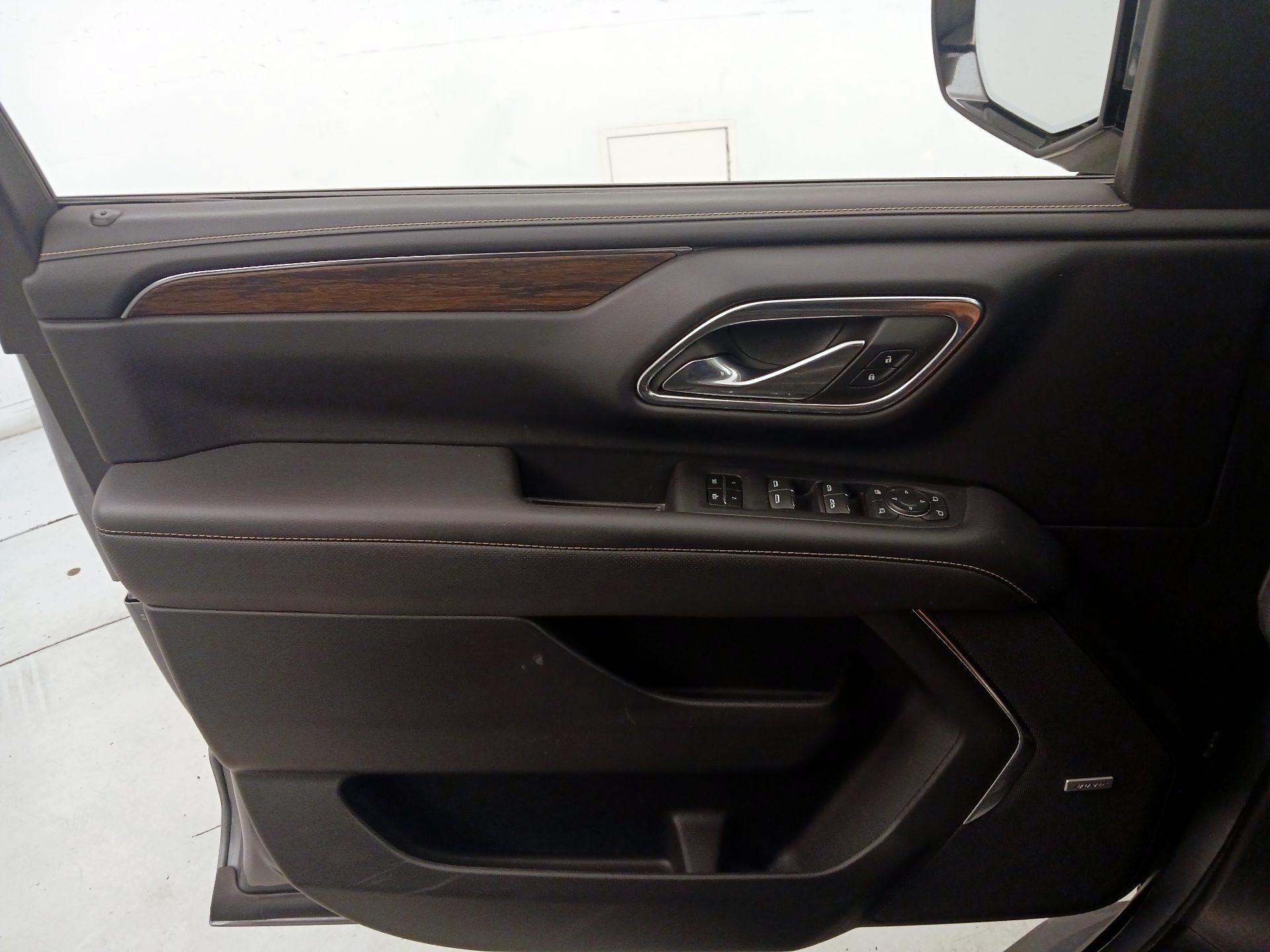Thumbnail: 2023 Chevrolet Tahoe - 12