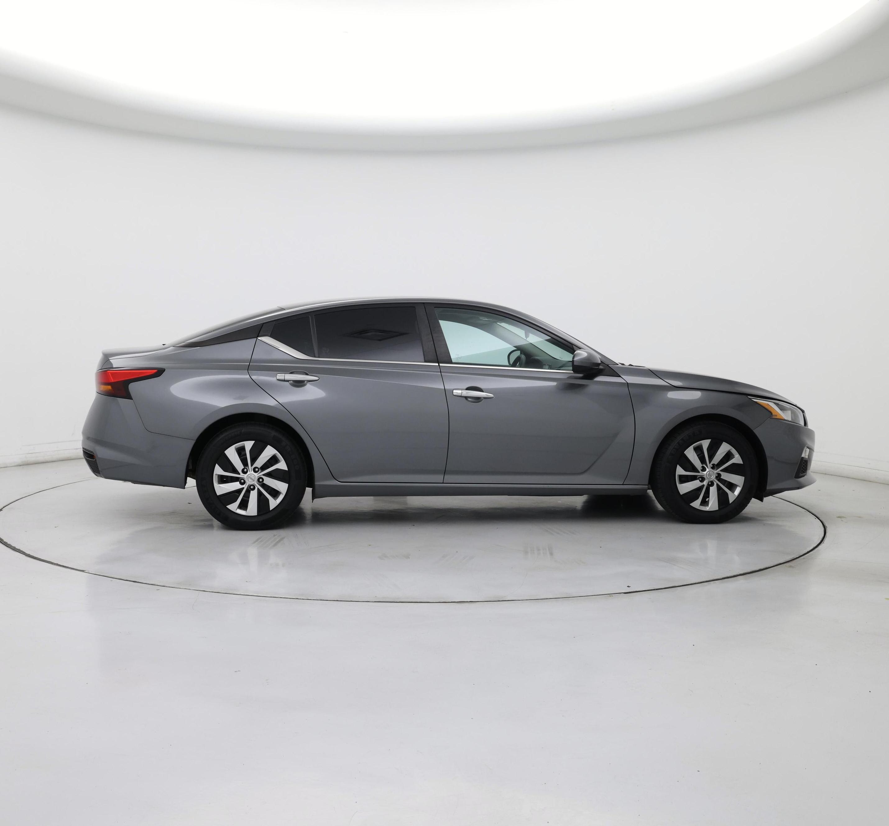 Thumbnail: 2021 Nissan Altima - 7