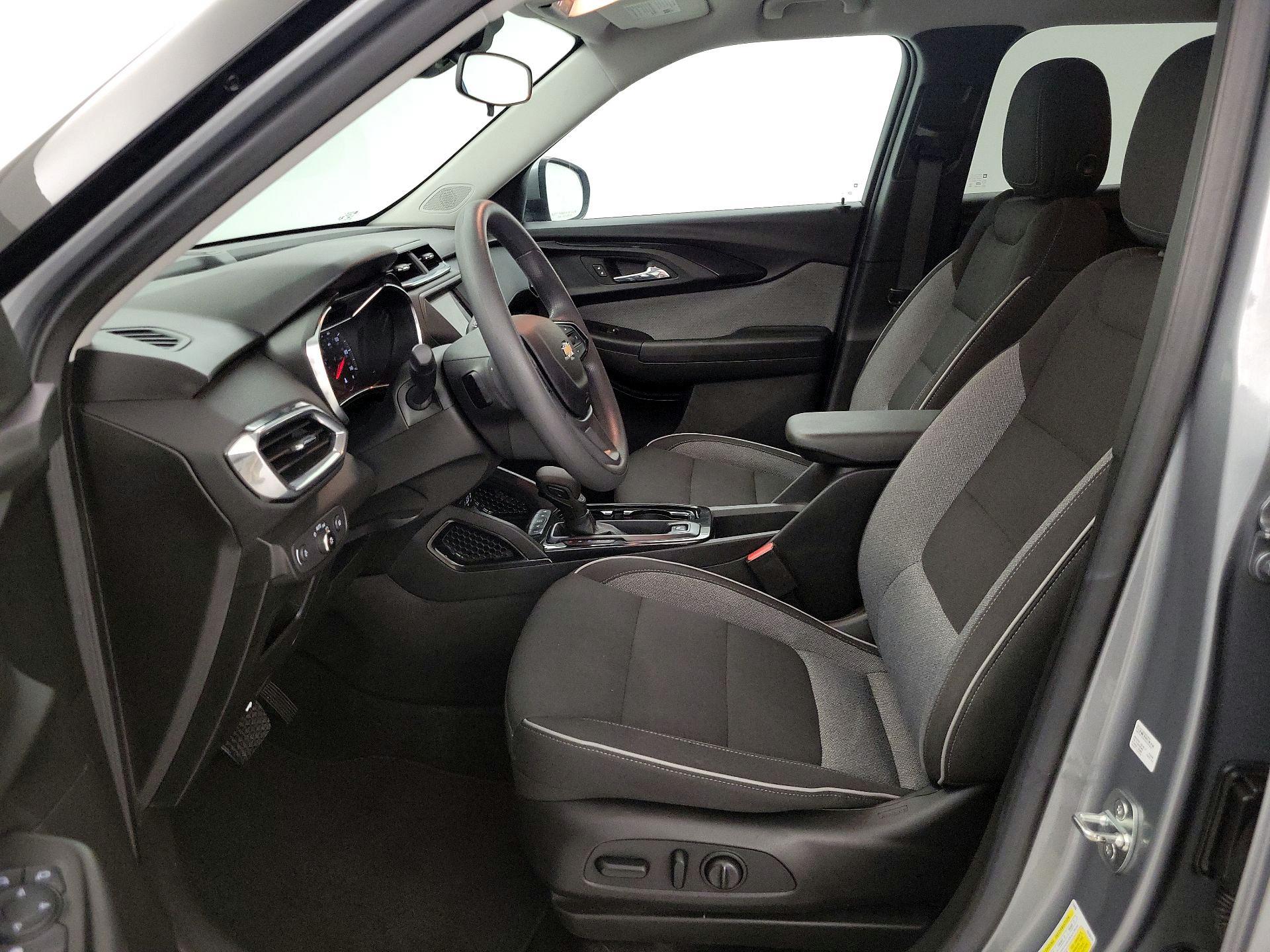 Thumbnail: 2023 Chevrolet TrailBlazer - 11