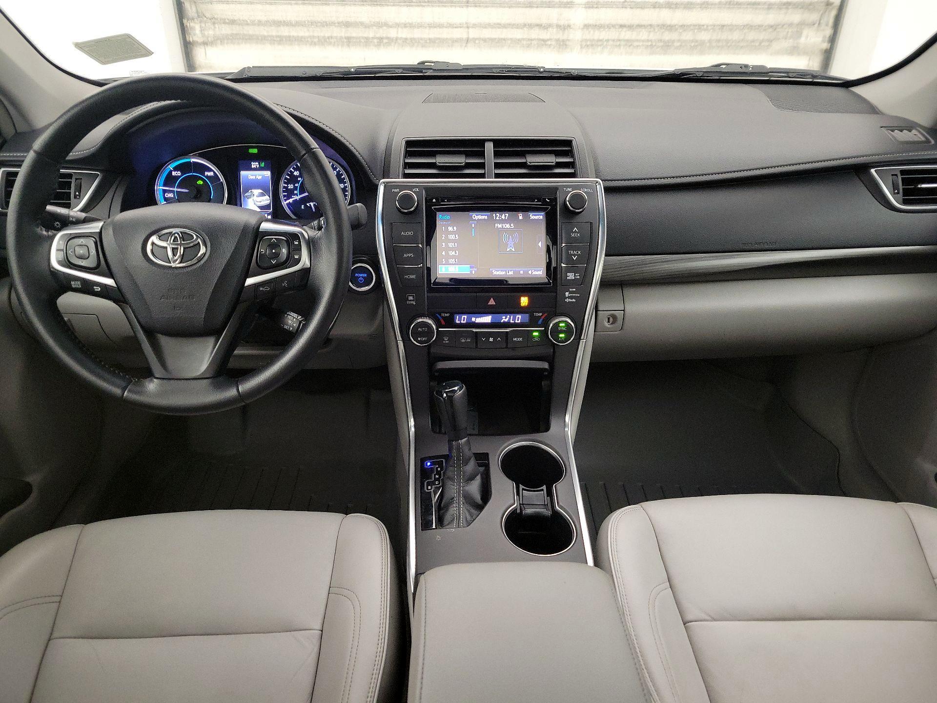 Thumbnail: 2015 Toyota Camry - 8