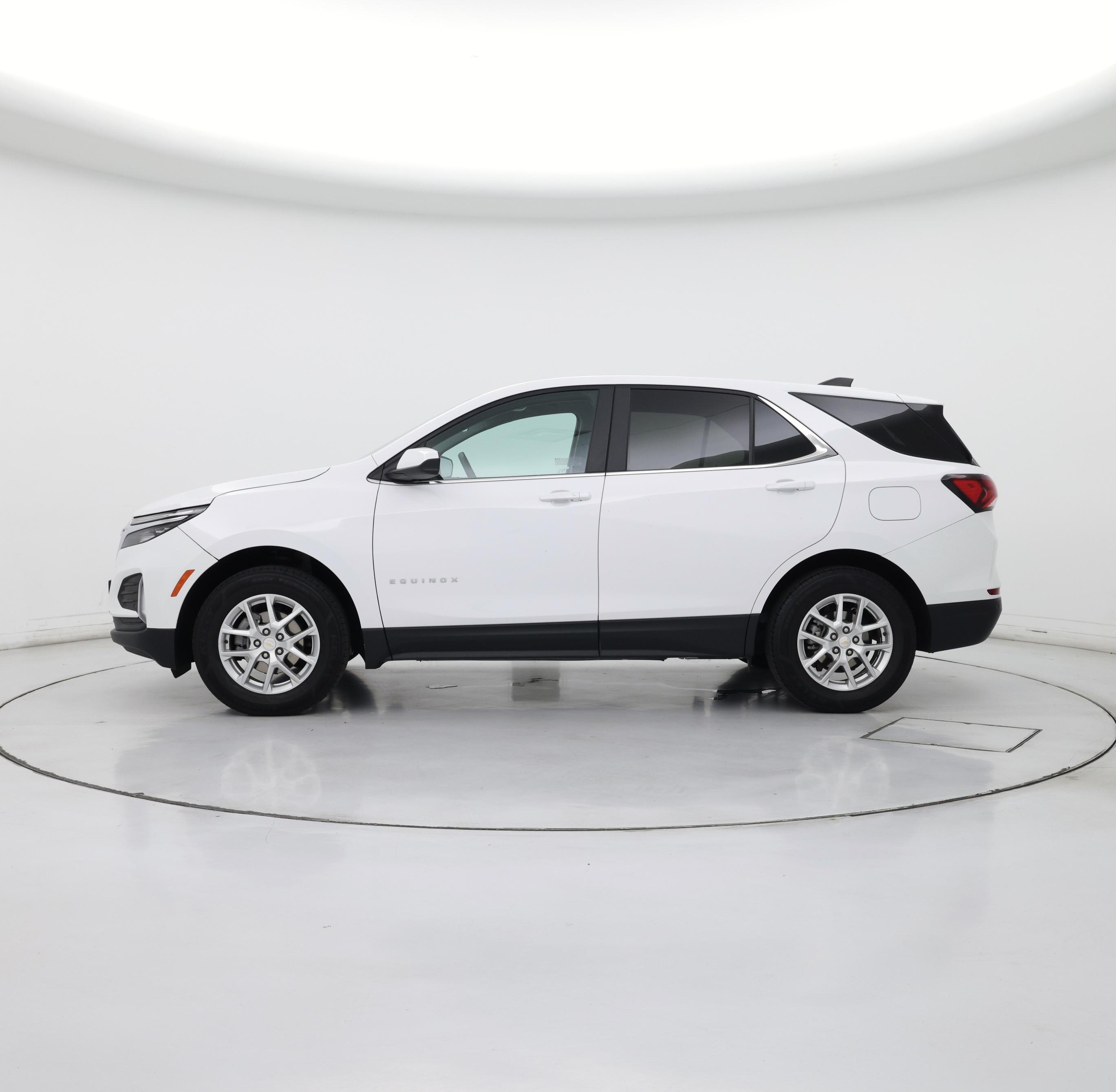 Thumbnail: 2024 Chevrolet Equinox - 3