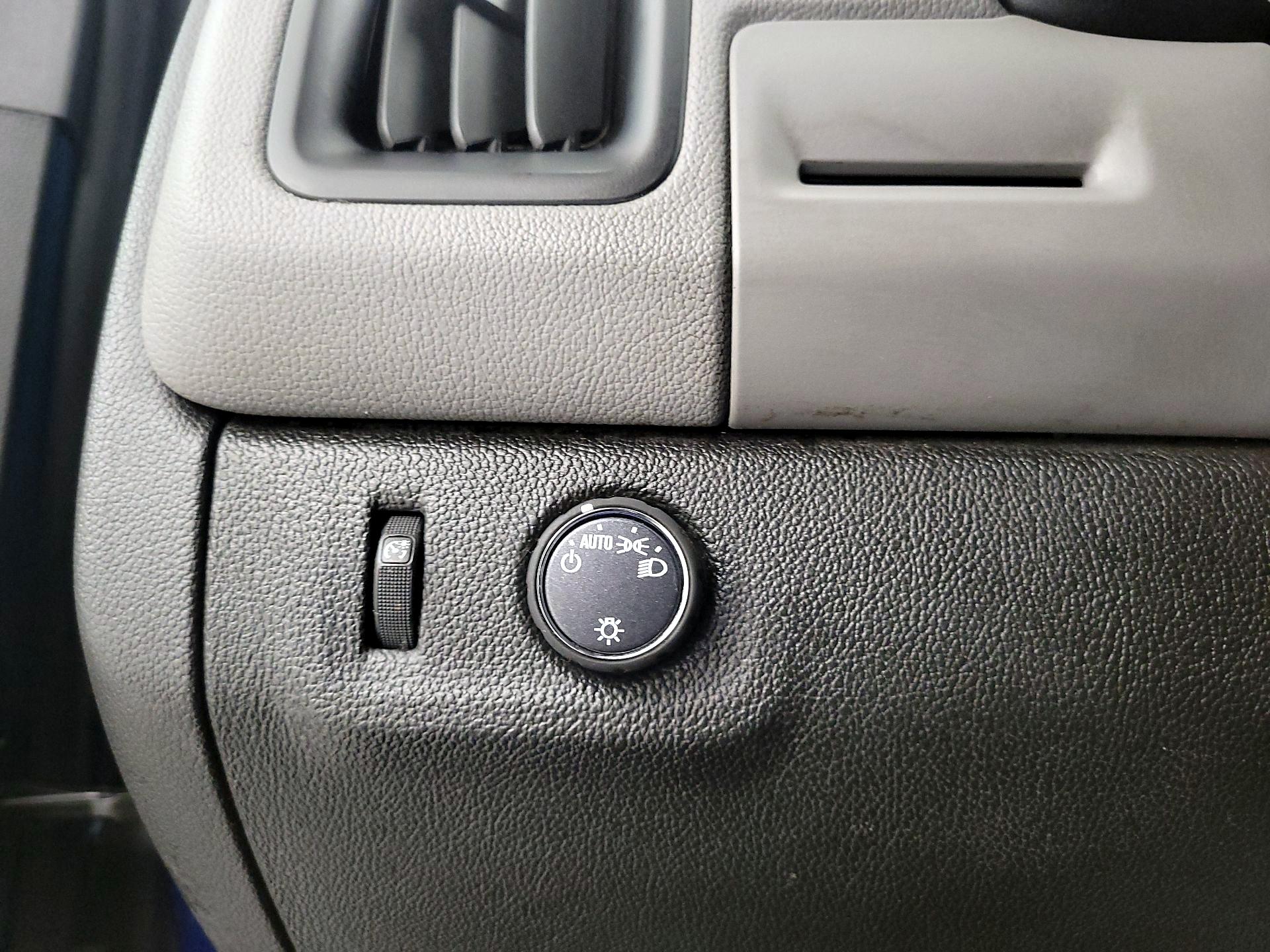 Thumbnail: 2019 Chevrolet Colorado - 13