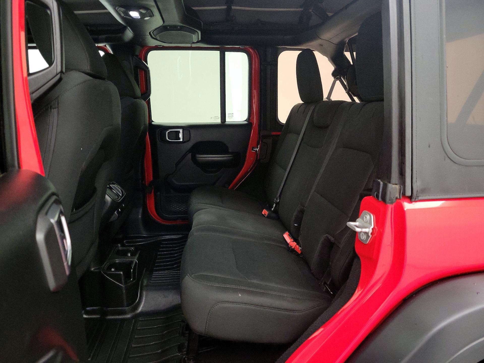 Thumbnail: 2018 Jeep Wrangler - 17