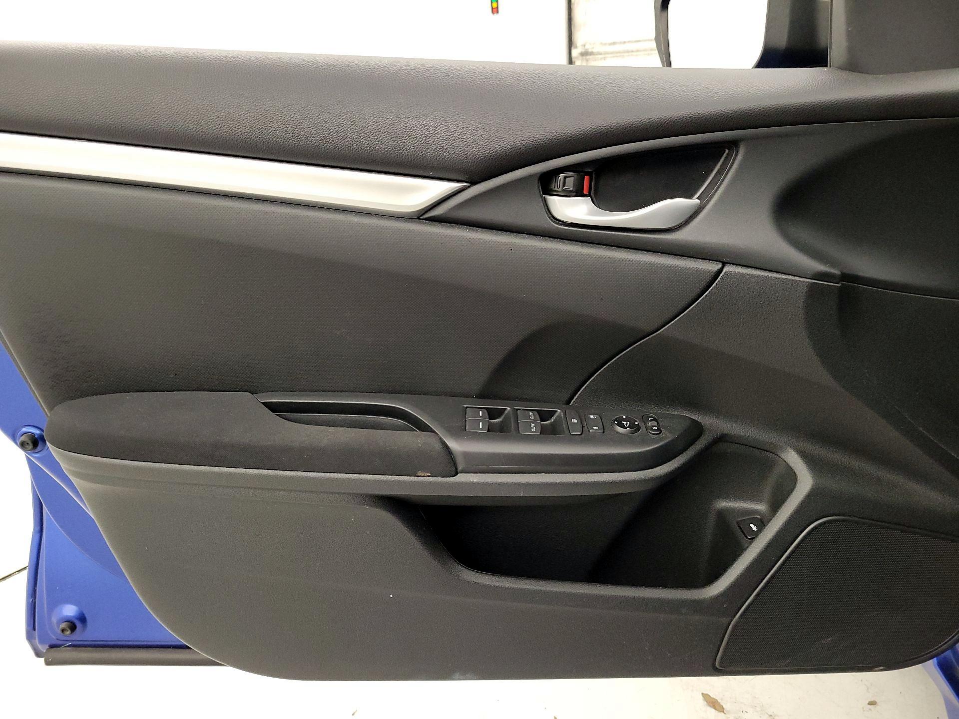 Thumbnail: 2020 Honda Civic - 12
