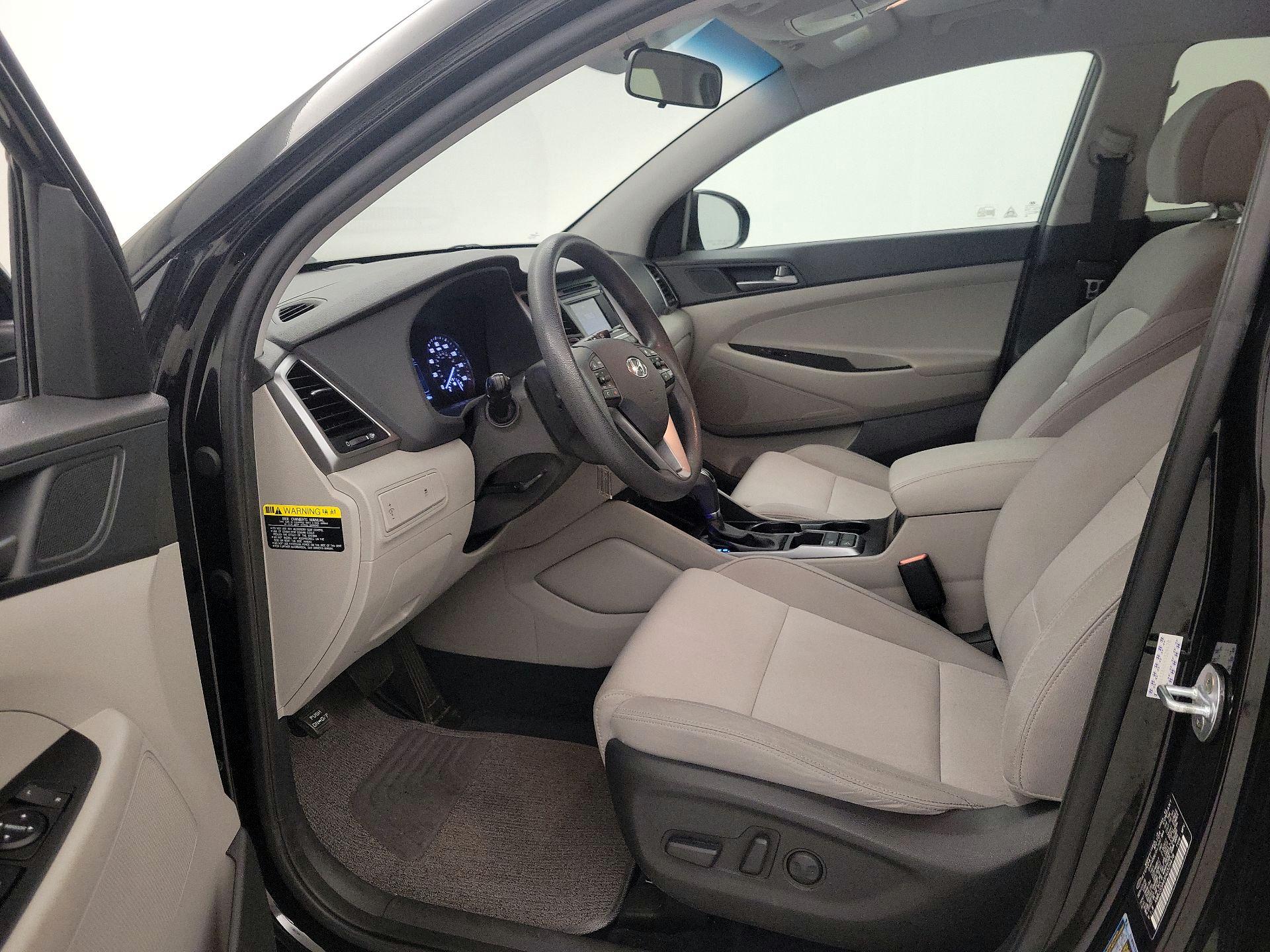 Thumbnail: 2017 Hyundai Tucson - 11