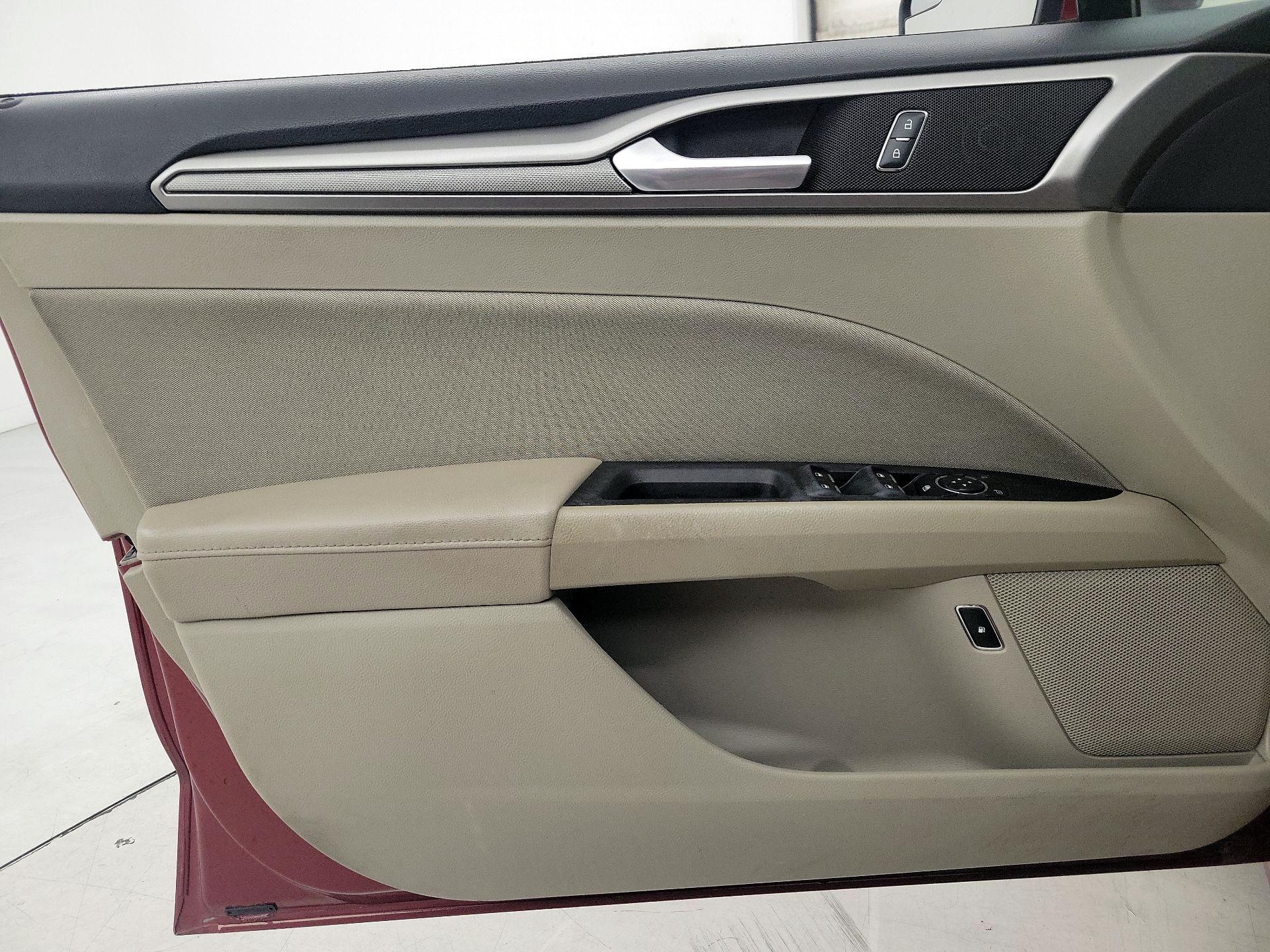 Thumbnail: 2018 Ford Fusion - 12