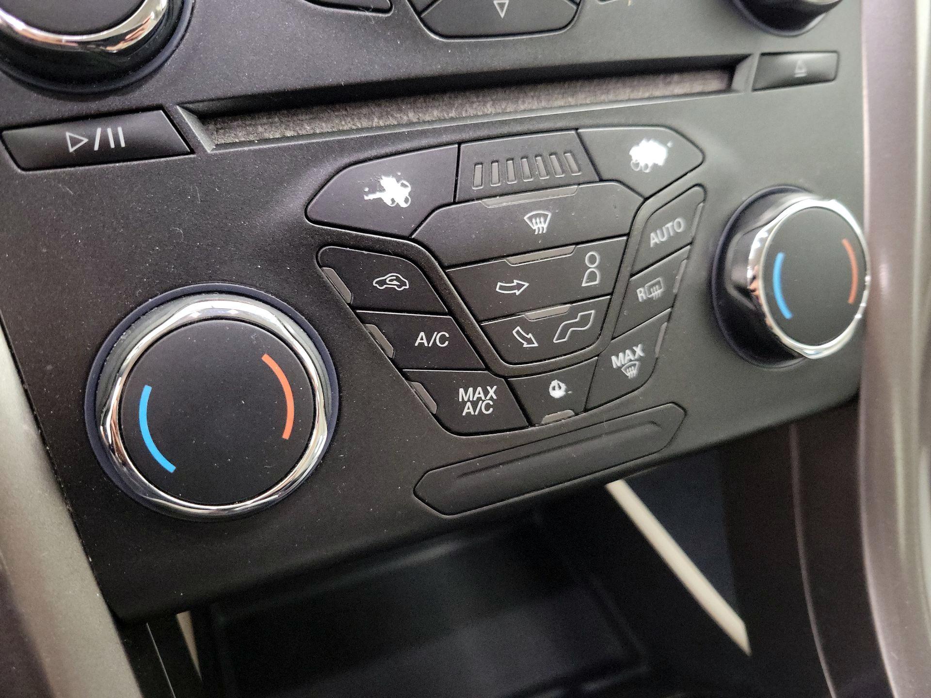 Thumbnail: 2018 Ford Fusion - 15