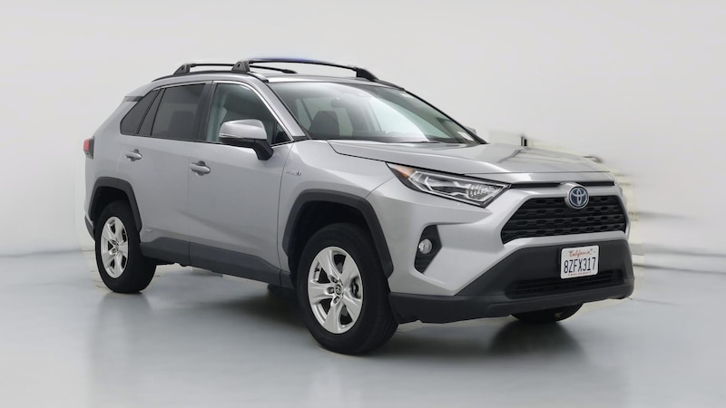 2021 Toyota RAV4 XLE Hero Image