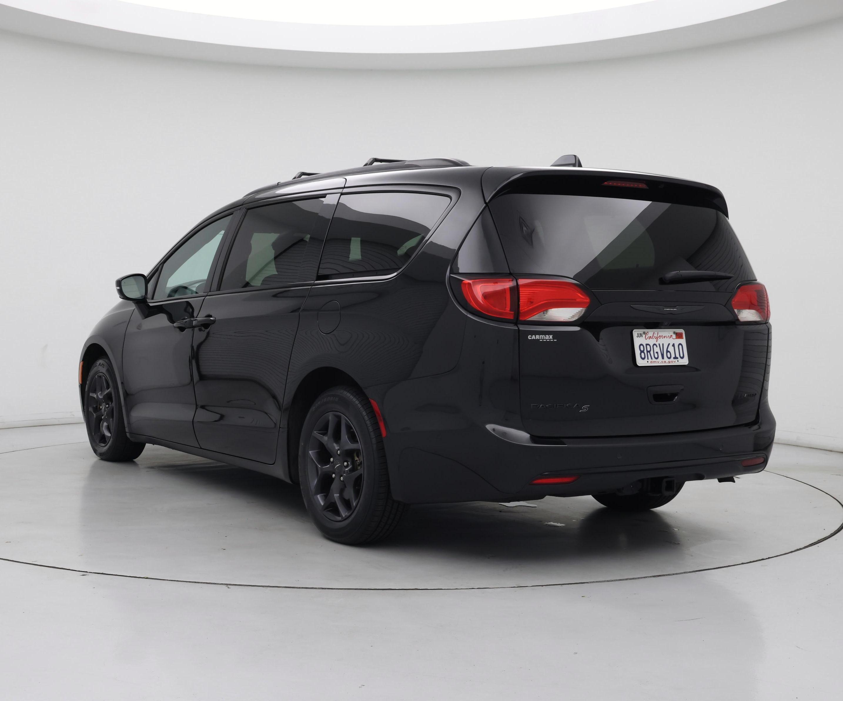 Thumbnail: 2020 Chrysler Pacifica - 2