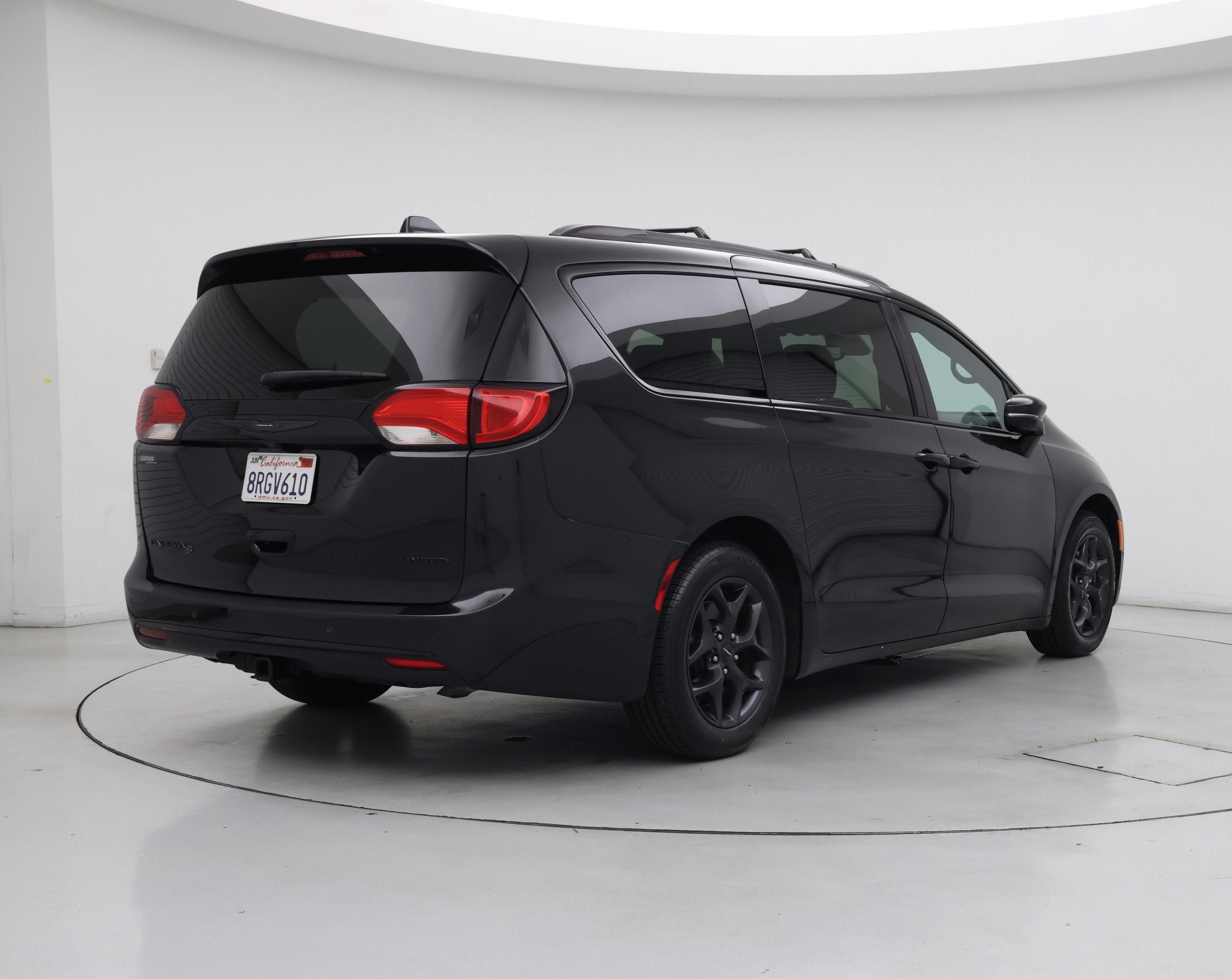 Thumbnail: 2020 Chrysler Pacifica - 8